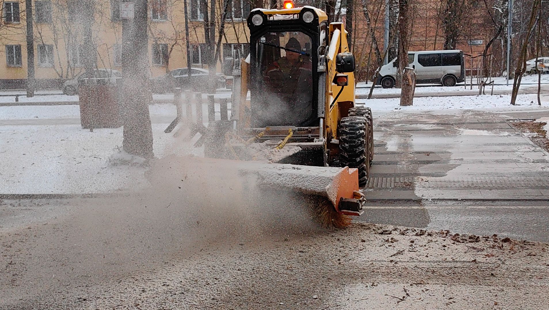 снег, уборка, коммунальные службы, тракторы, техника,