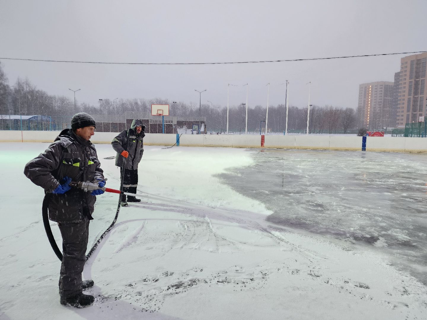 каток, зима в подмосковье, щёлково, подготовка к зиме,