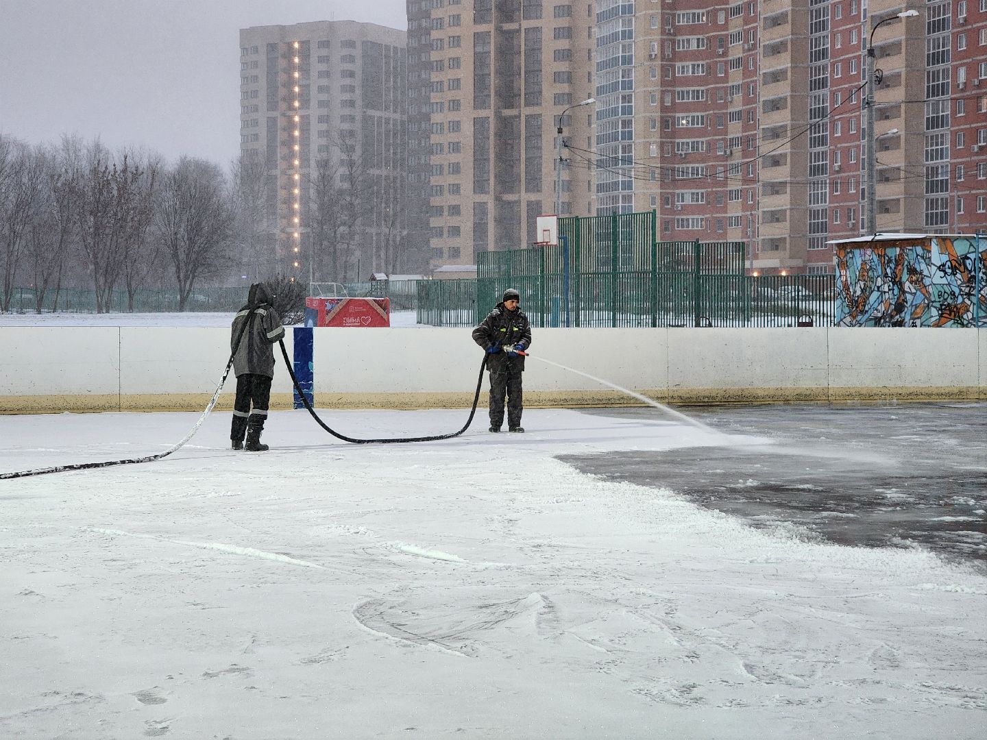 каток, зима в подмосковье, щёлково, подготовка к зиме,