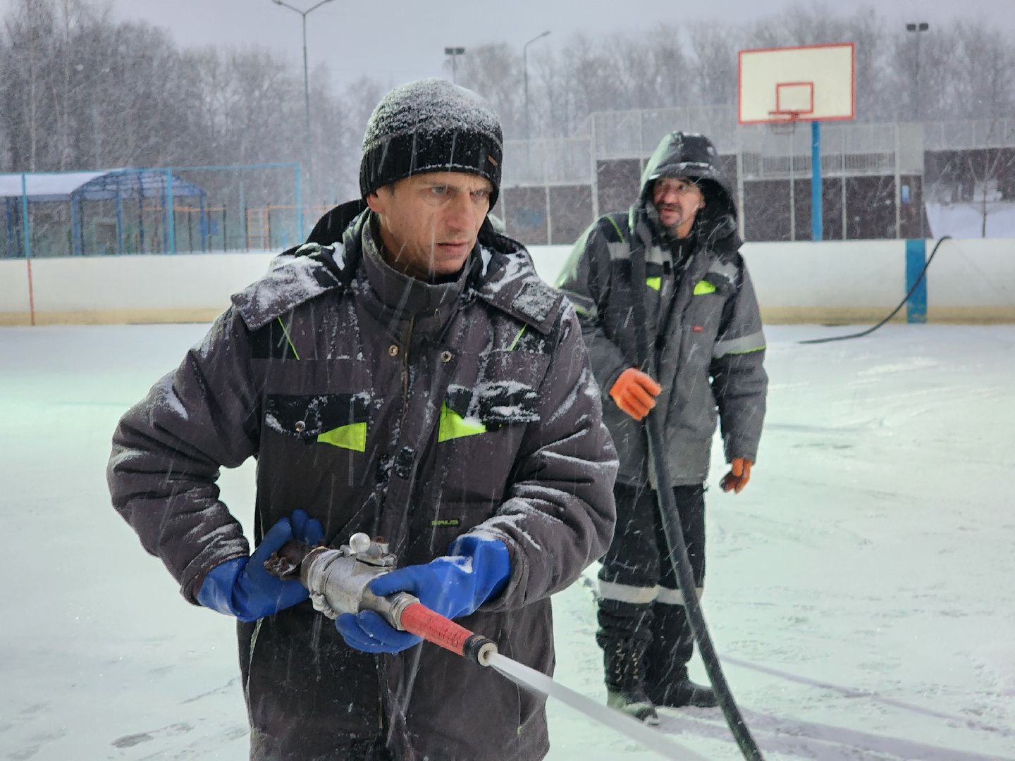 каток, зима в подмосковье, щёлково, подготовка к зиме,