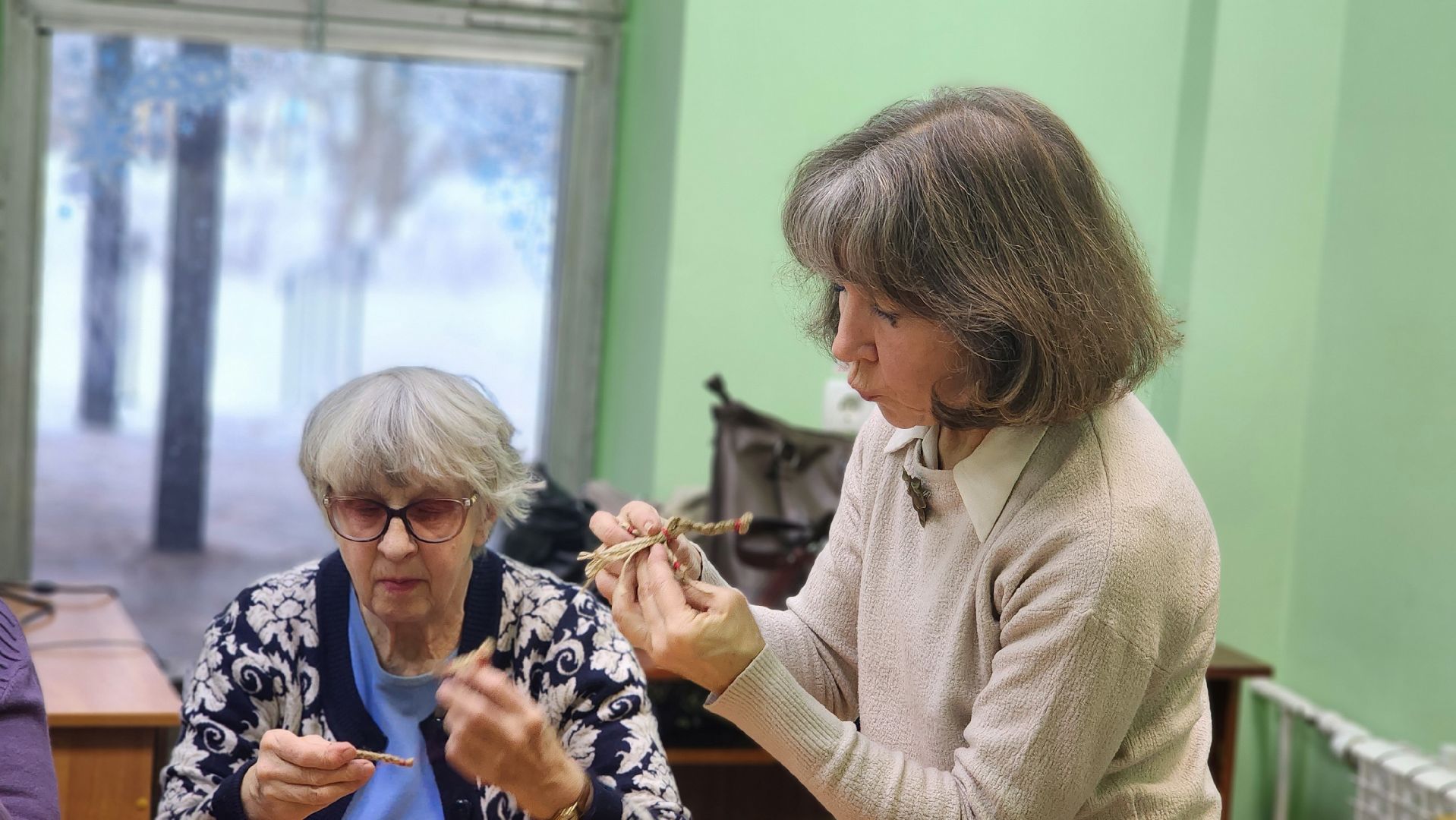 активное долголетие, рукоделие, долголеты, обереги для военнослужащих, протвино, центральная библиотека,