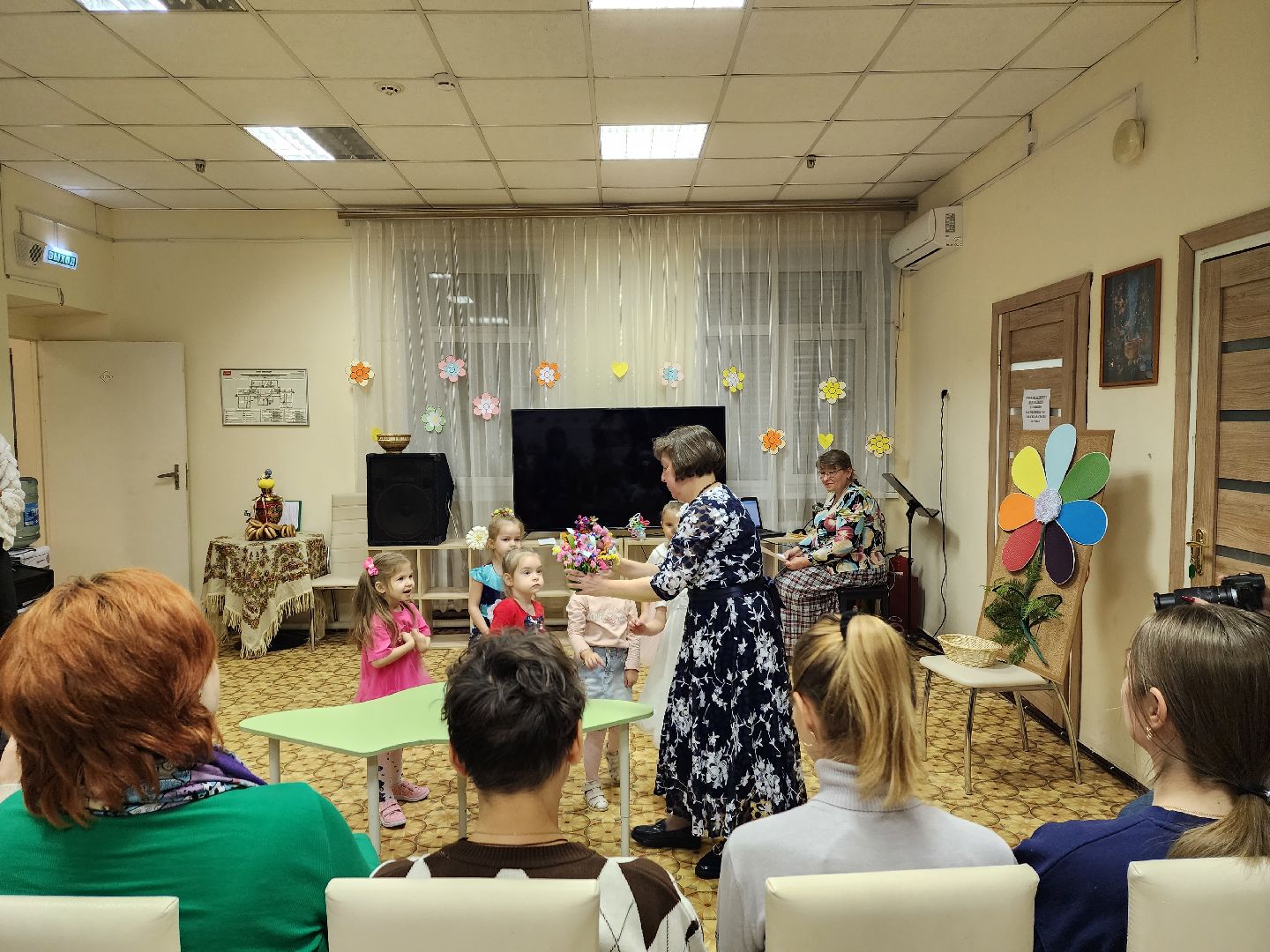 дети, день матери, праздник, инвалиды,