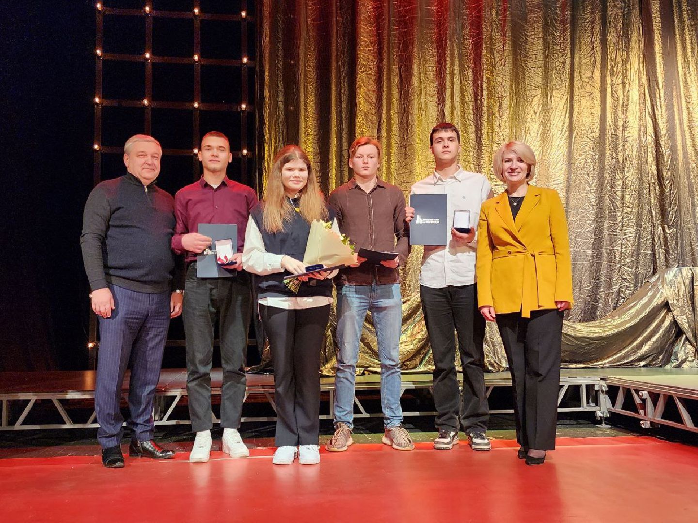 мытищи, Квартиры для детей-сирот, юлия купецкая, Дети-сироты, Поддержка детей-сирот, подмосковье, театр фэст,