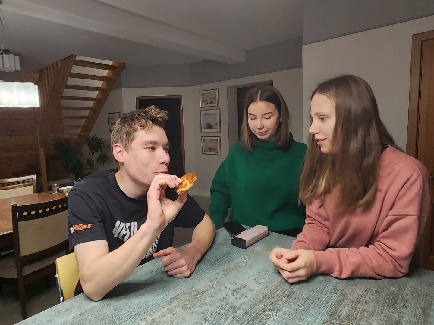 день матери, приемные дети,