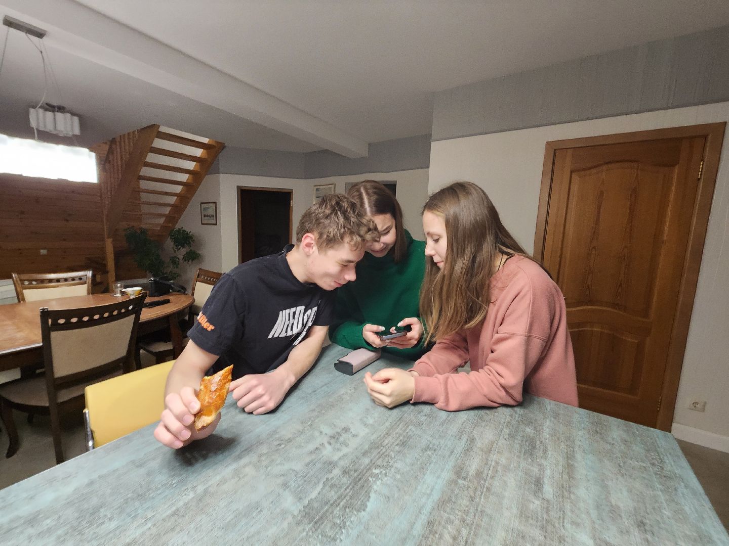 день матери, приемные дети,