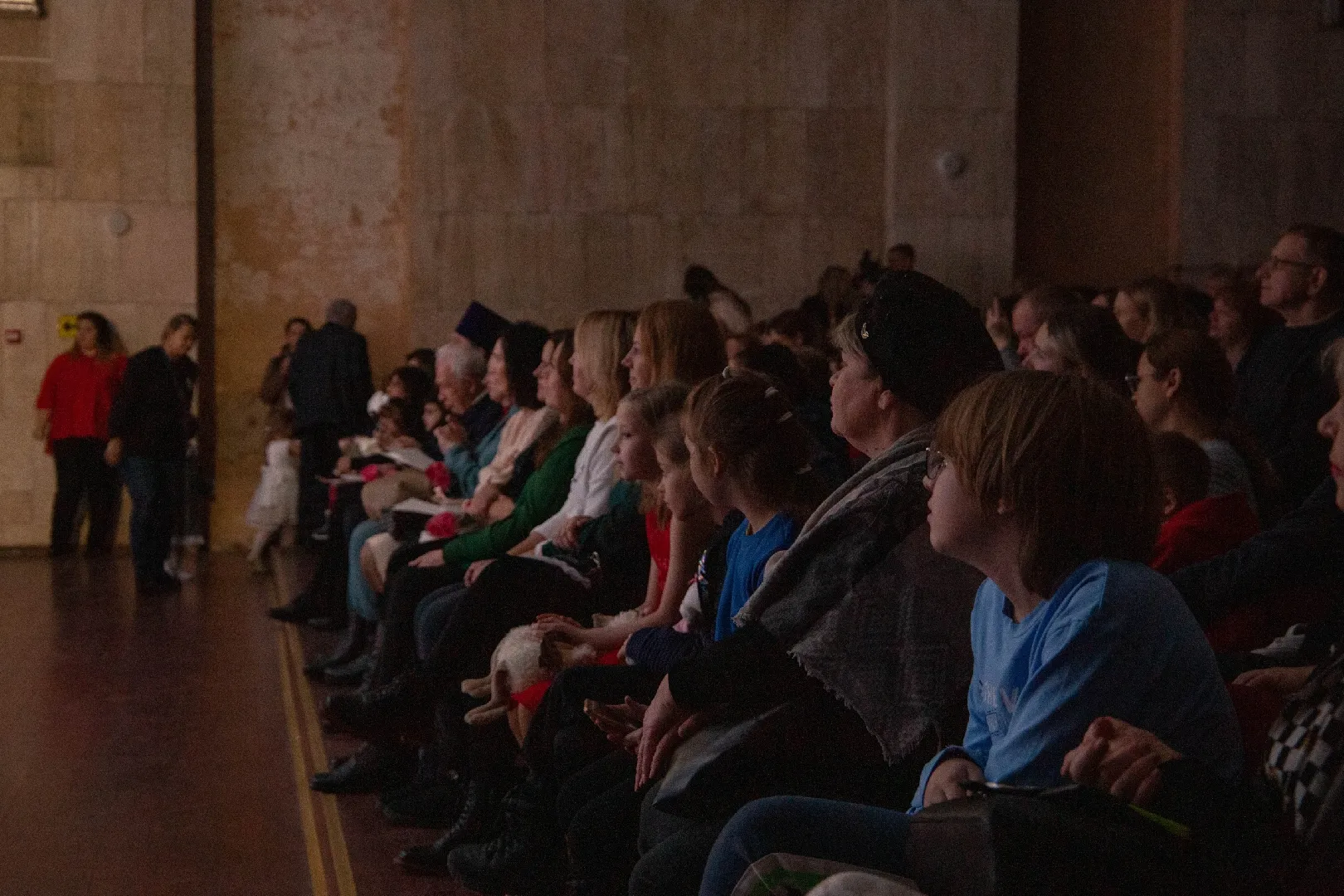 домодедово, подмоксовье, день матери, подарки маме, подарок маме, церемония награждения, творческие коллективы, праздничный концерт, поздравления мамам, семья, мкц победа, цветы маме, теплые слова, слова благодарности,