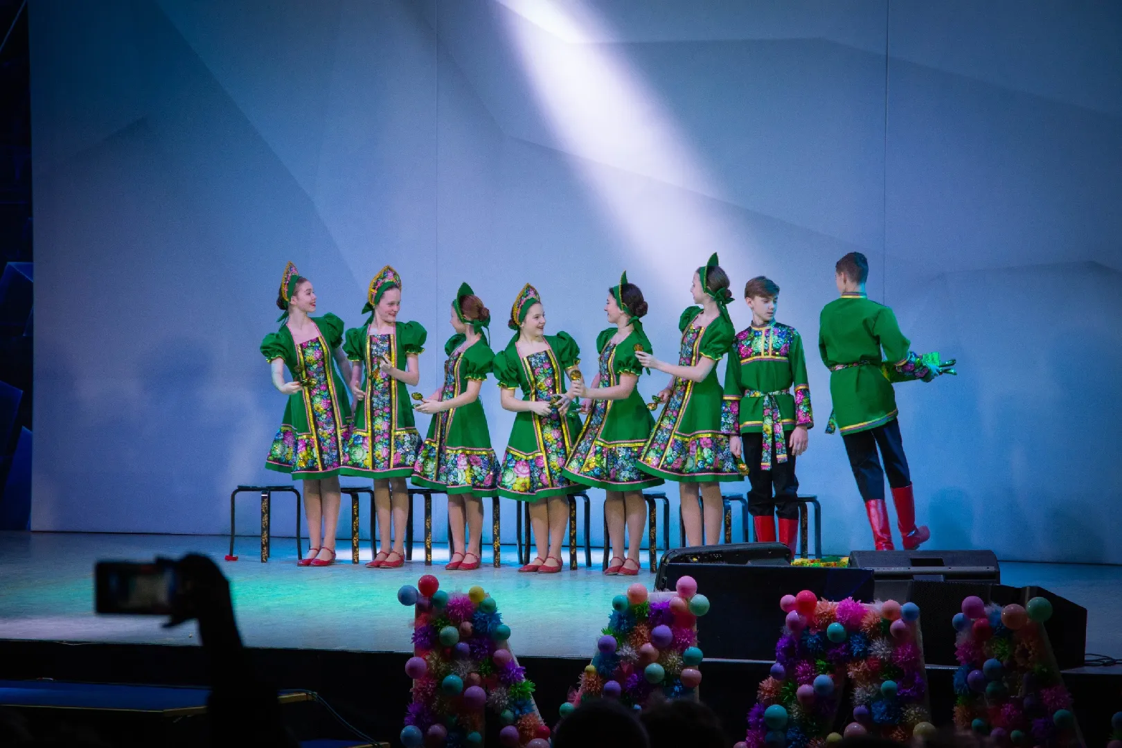 домодедово, подмоксовье, день матери, подарки маме, подарок маме, церемония награждения, творческие коллективы, праздничный концерт, поздравления мамам, семья, мкц победа, цветы маме, теплые слова, слова благодарности,