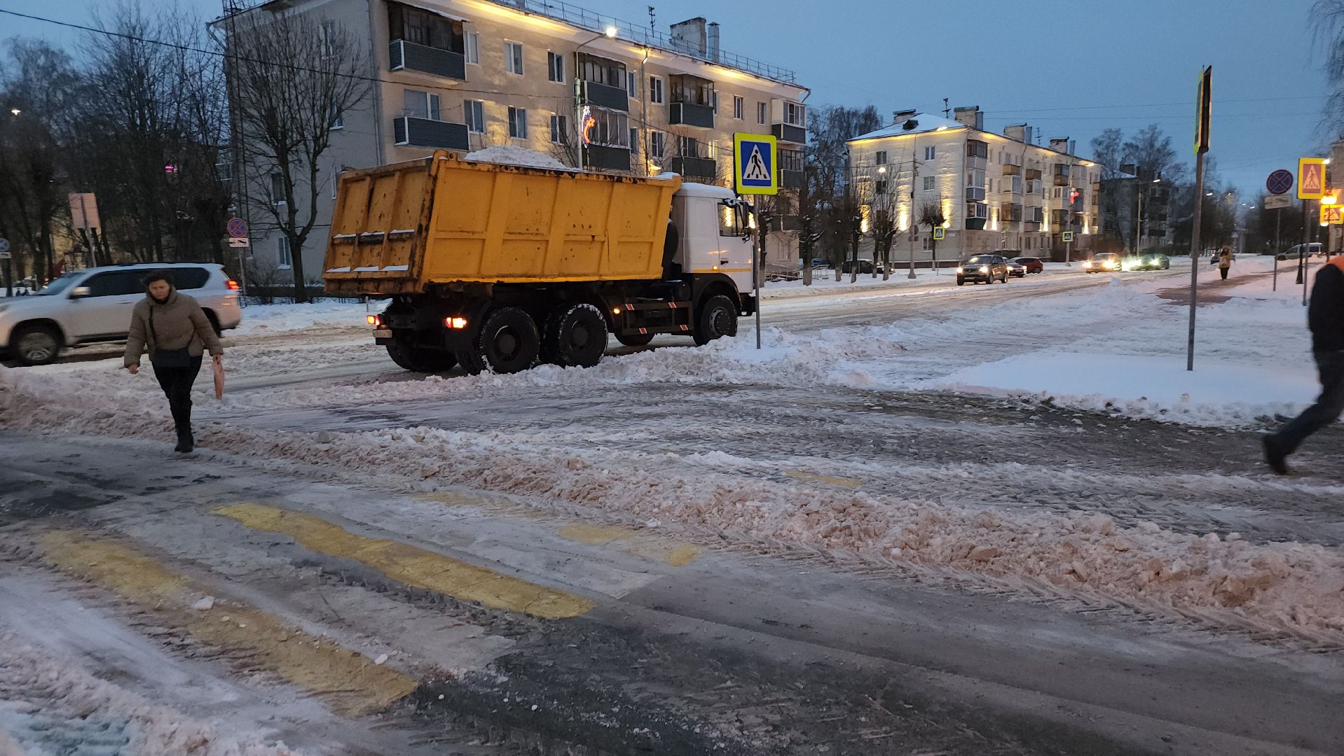 снег, серпухов, снегопад, черная метель, уборка снега,