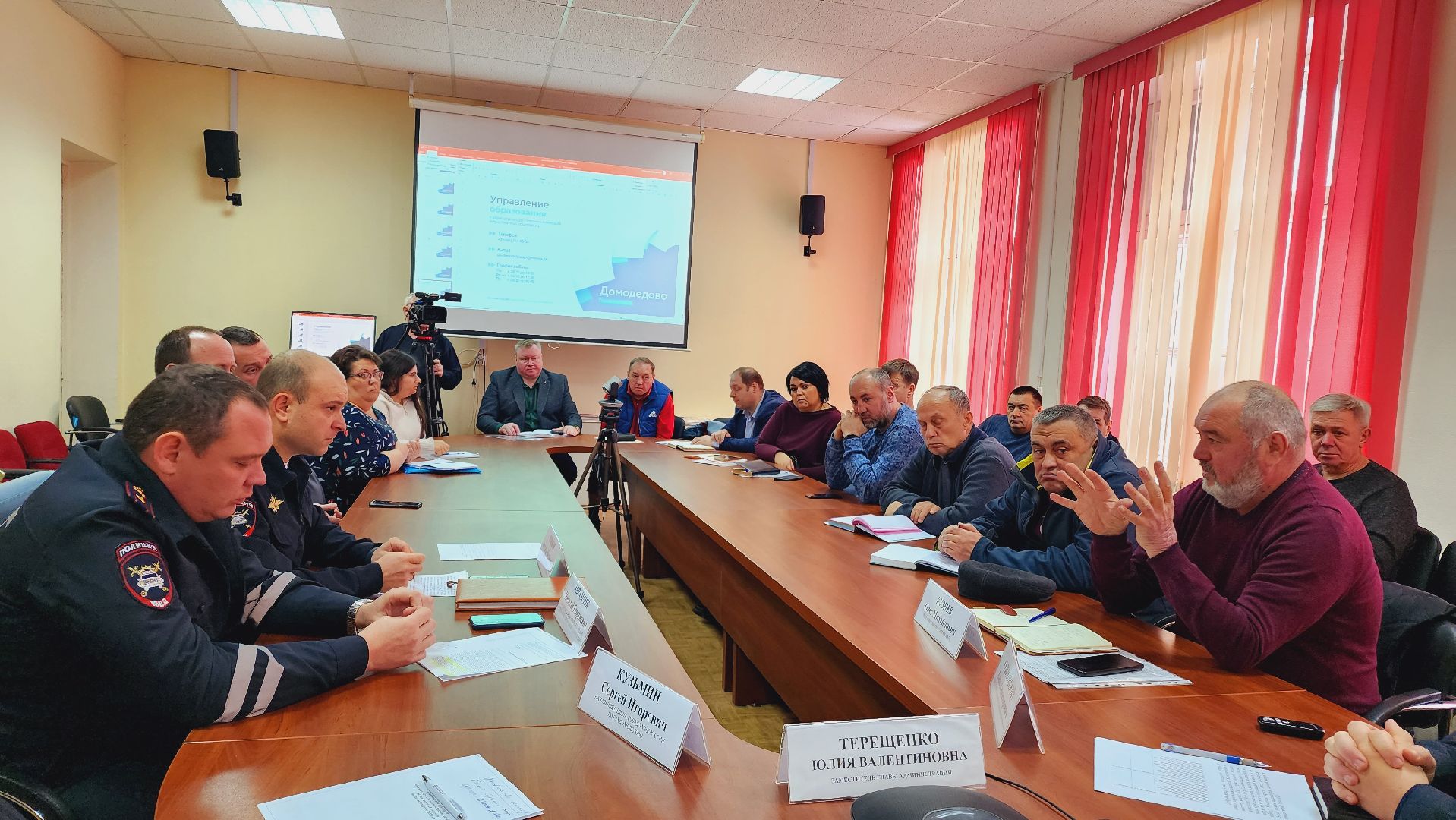 Подмосковье, Домодедово, транспорт, госавтоинспекция, ГИБДД, Школьный автобус, перевозка детей, группа детей, Управление образования, проверка автобусов, школьный маршрут, подвоз школьников, отдаленная местность, автотранспортная сеть,