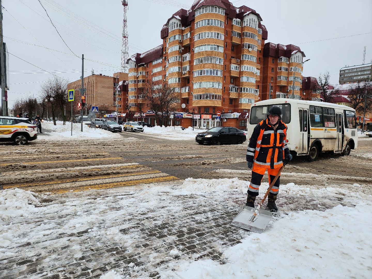 Серпухов, подмосковье, уборка снега, черная метель,