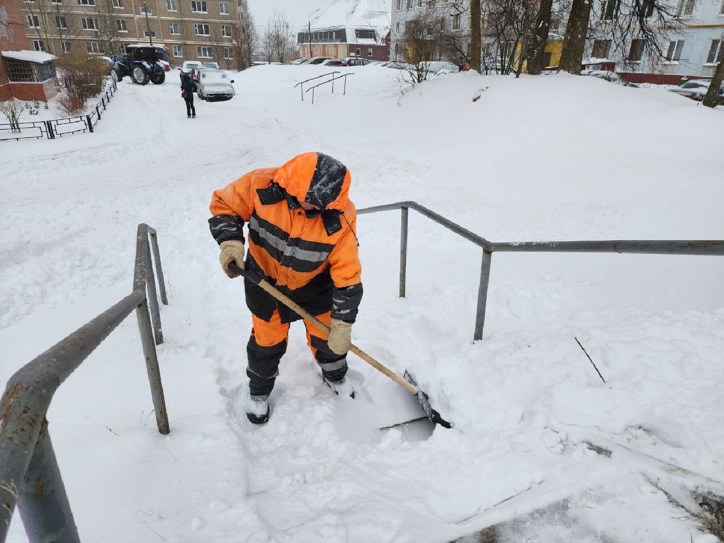 можайск, можайский городской округ, подмосковье, снегопад, последствия стихии, уборка снега, дворники, техника, глава, ЖКХ,