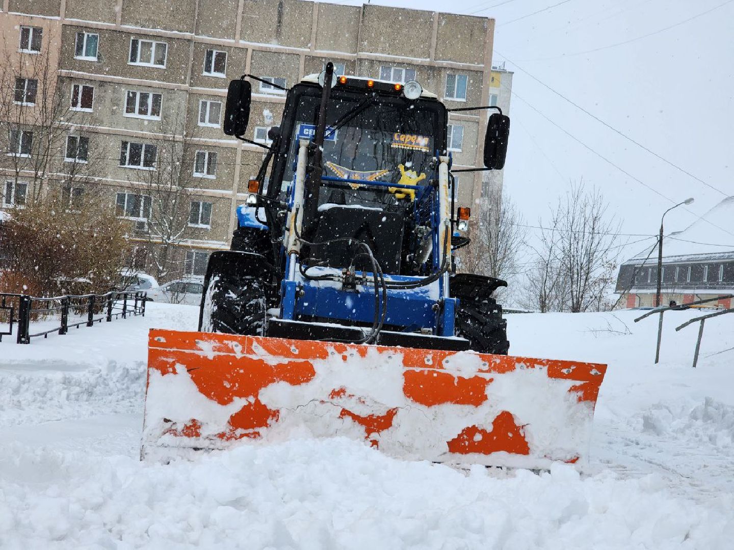 можайск, можайский городской округ, подмосковье, снегопад, последствия стихии, уборка снега, дворники, техника, глава, ЖКХ,