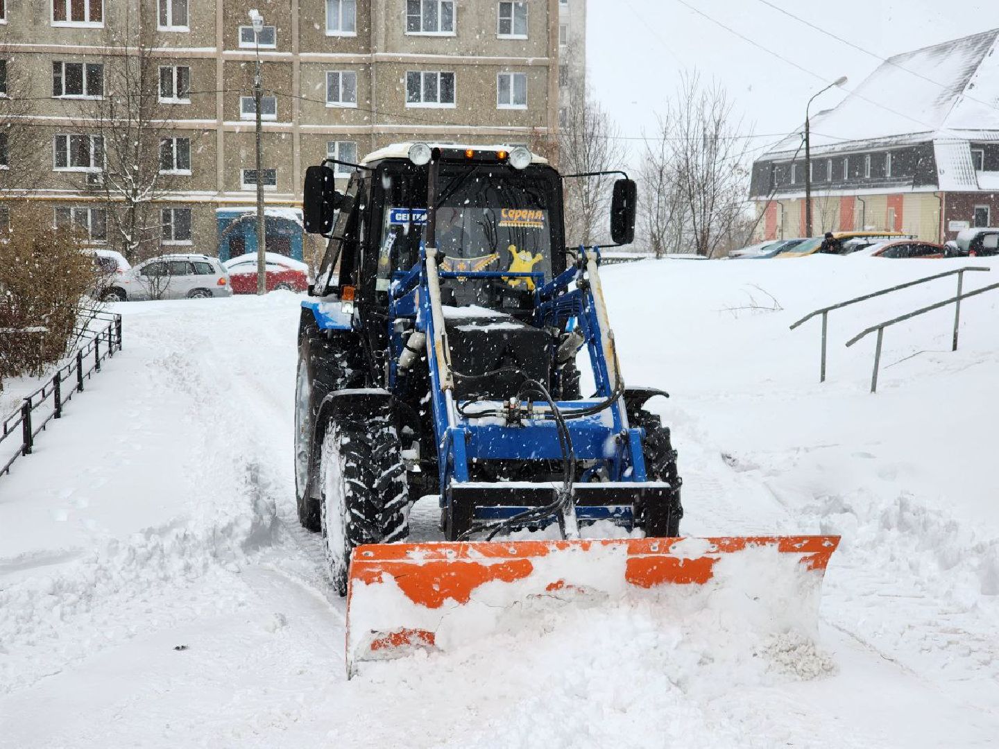 можайск, можайский городской округ, подмосковье, снегопад, последствия стихии, уборка снега, дворники, техника, глава, ЖКХ,
