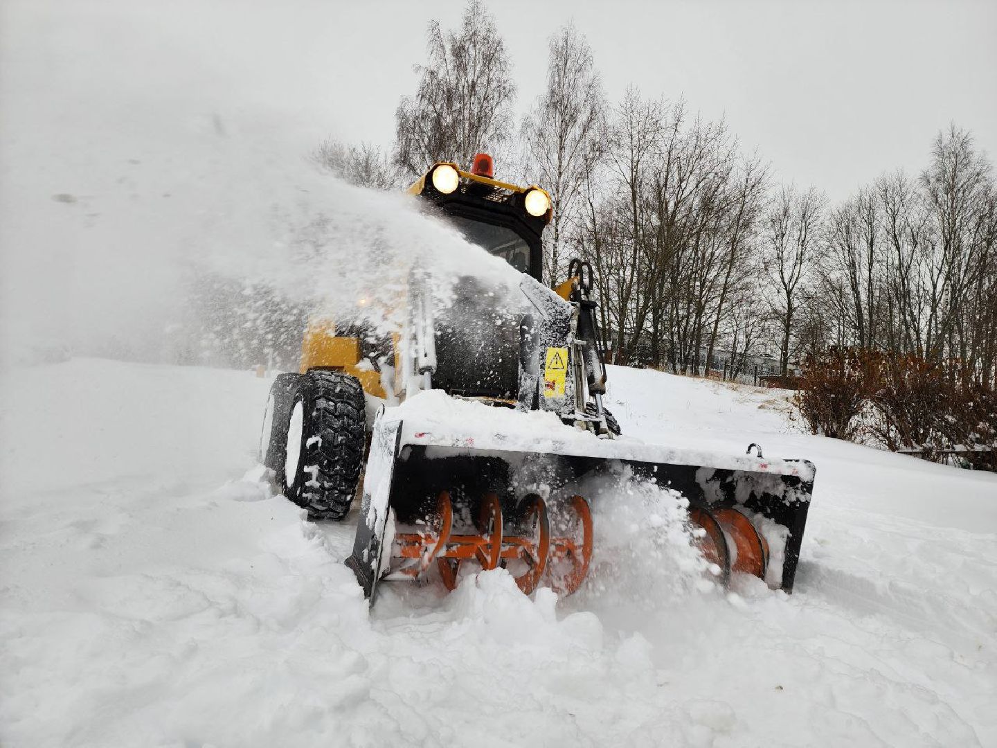 можайск, можайский городской округ, подмосковье, снегопад, последствия стихии, уборка снега, дворники, техника, глава, ЖКХ,