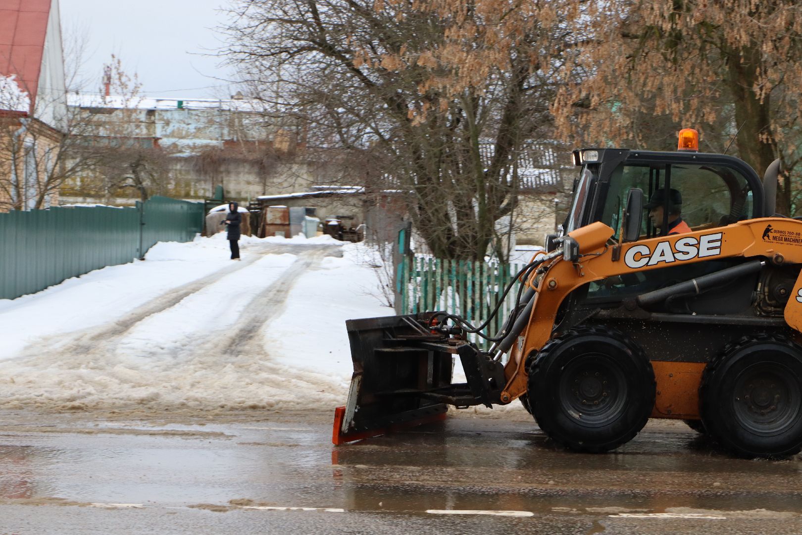 Серебряные Пруды, снегопад, дороги, дворовые территории,