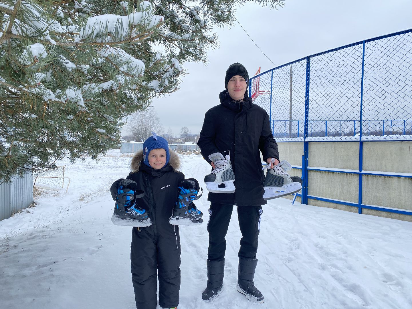 волоколамск, хоккеисты, хоккей, коньки, лед, зима в подмосковье, зимние виды спорта,