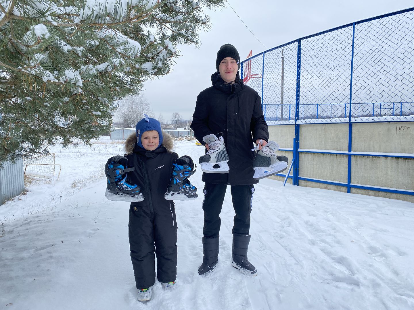 волоколамск, хоккеисты, хоккей, коньки, лед, зима в подмосковье, зимние виды спорта,