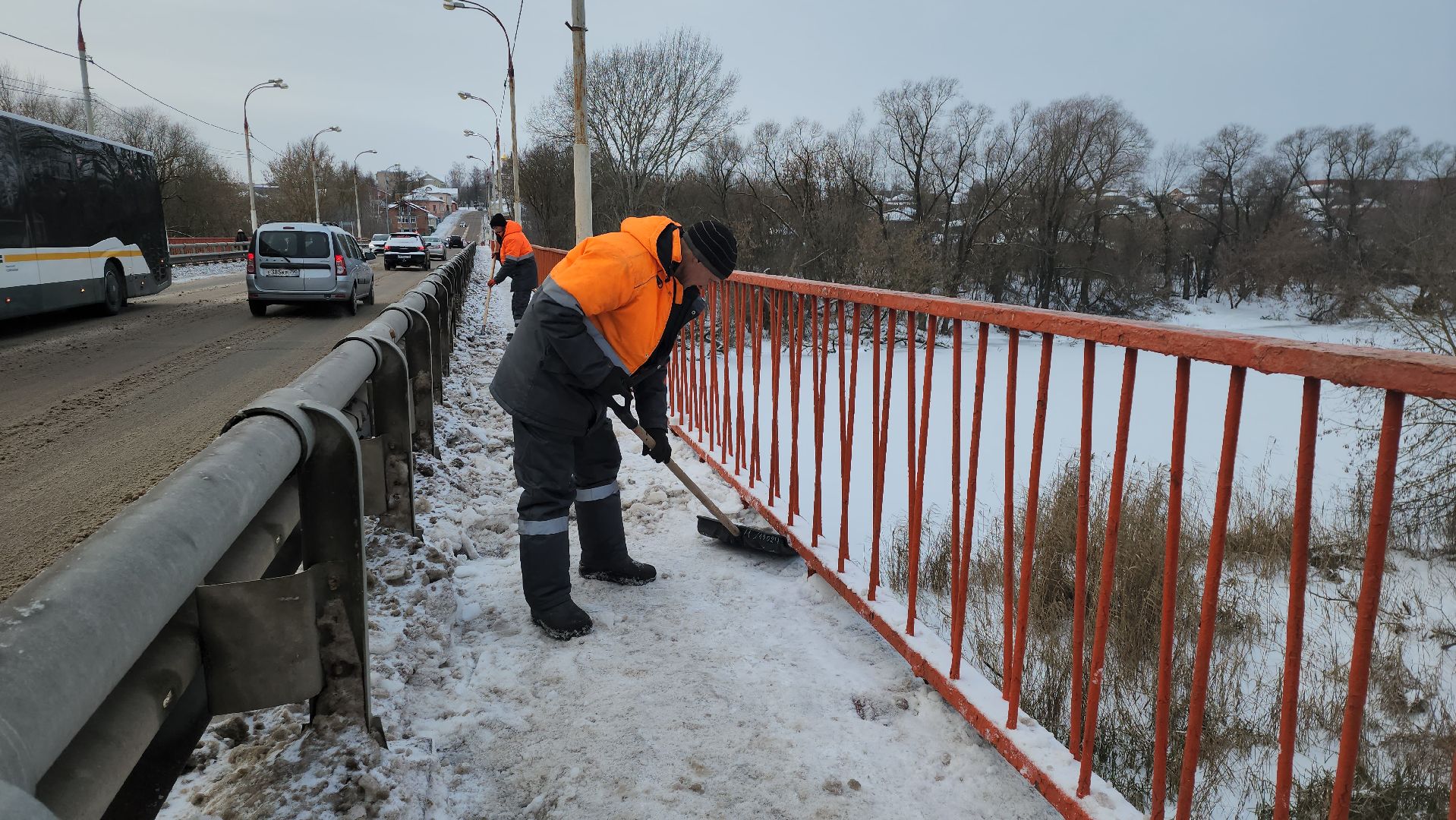 серпухов, подмосковье, убирают снег, благоустройство,
