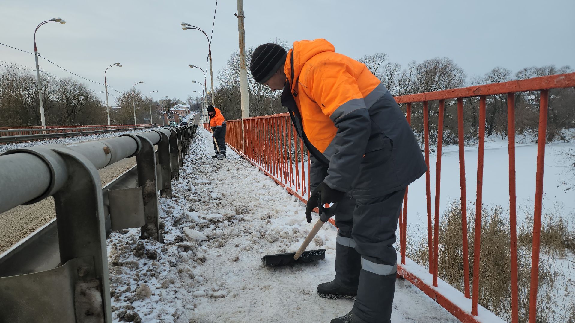 серпухов, подмосковье, убирают снег, благоустройство,