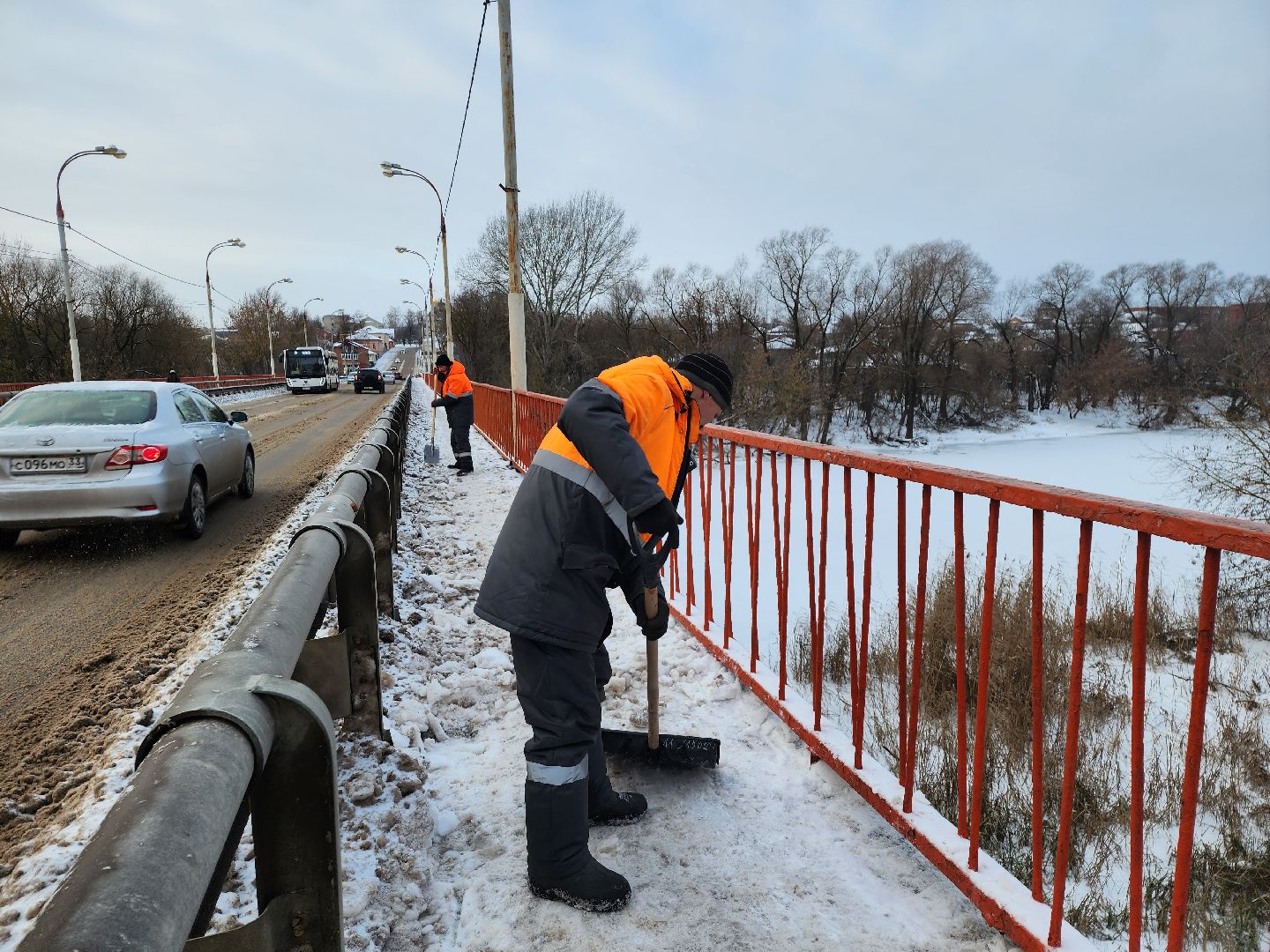 серпухов, подмосковье, убирают снег, благоустройство,