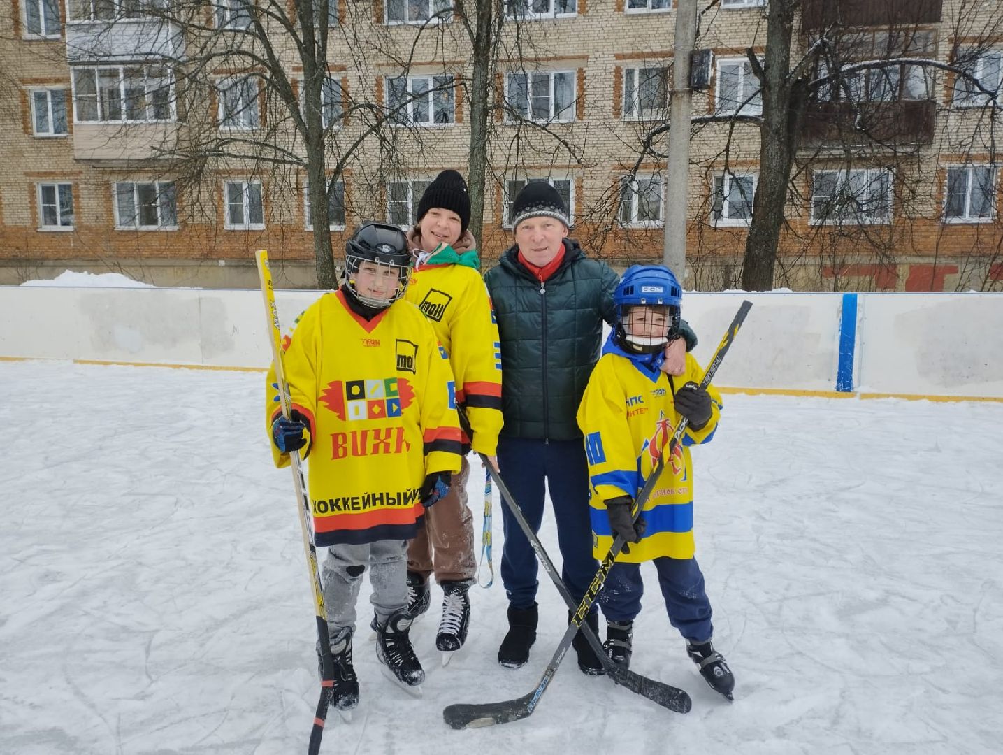 красноармейск, г.о. пушкинский, каток, зима в подмосковье,