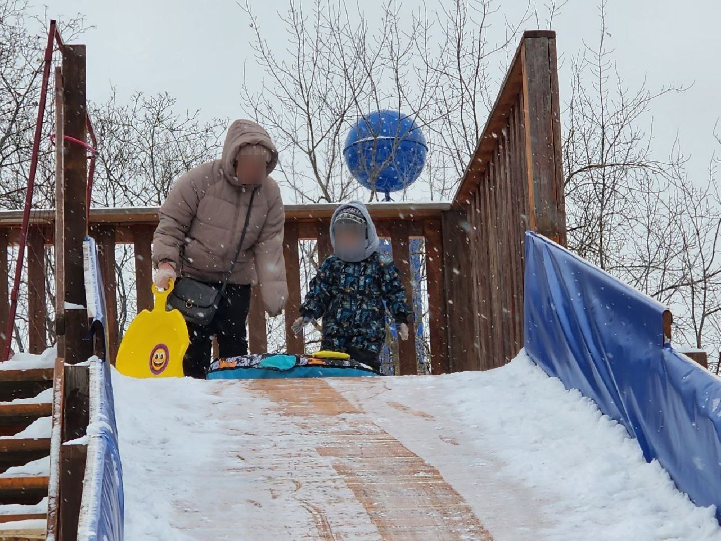 мытищи, Зима в Подмосковье, Центральный парк, Тюбинг, Горка,