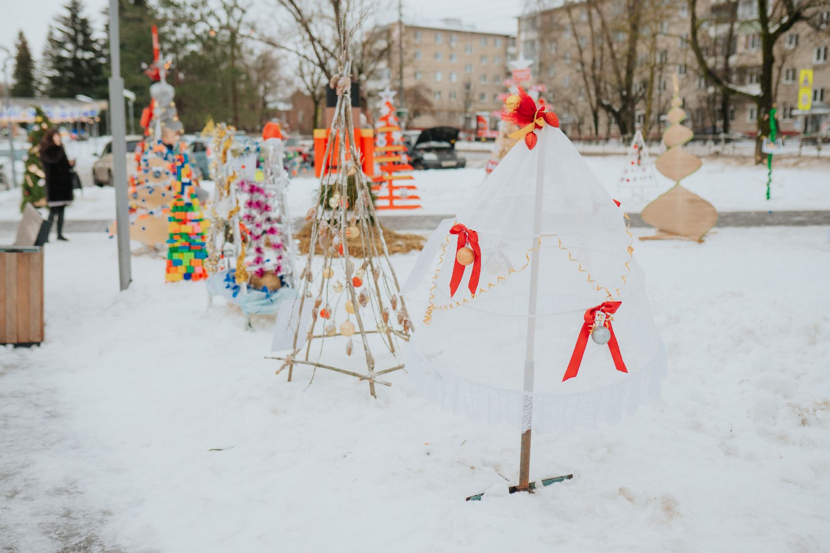 можайск, можайский городской округ, подмосковье, фестиваль, новый год, креативные елки, символ нового года,