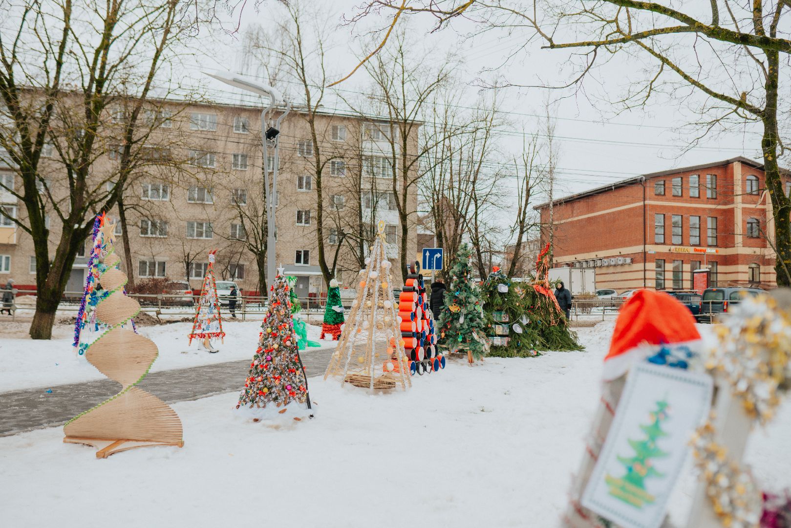 можайск, можайский городской округ, подмосковье, фестиваль, новый год, креативные елки, символ нового года,