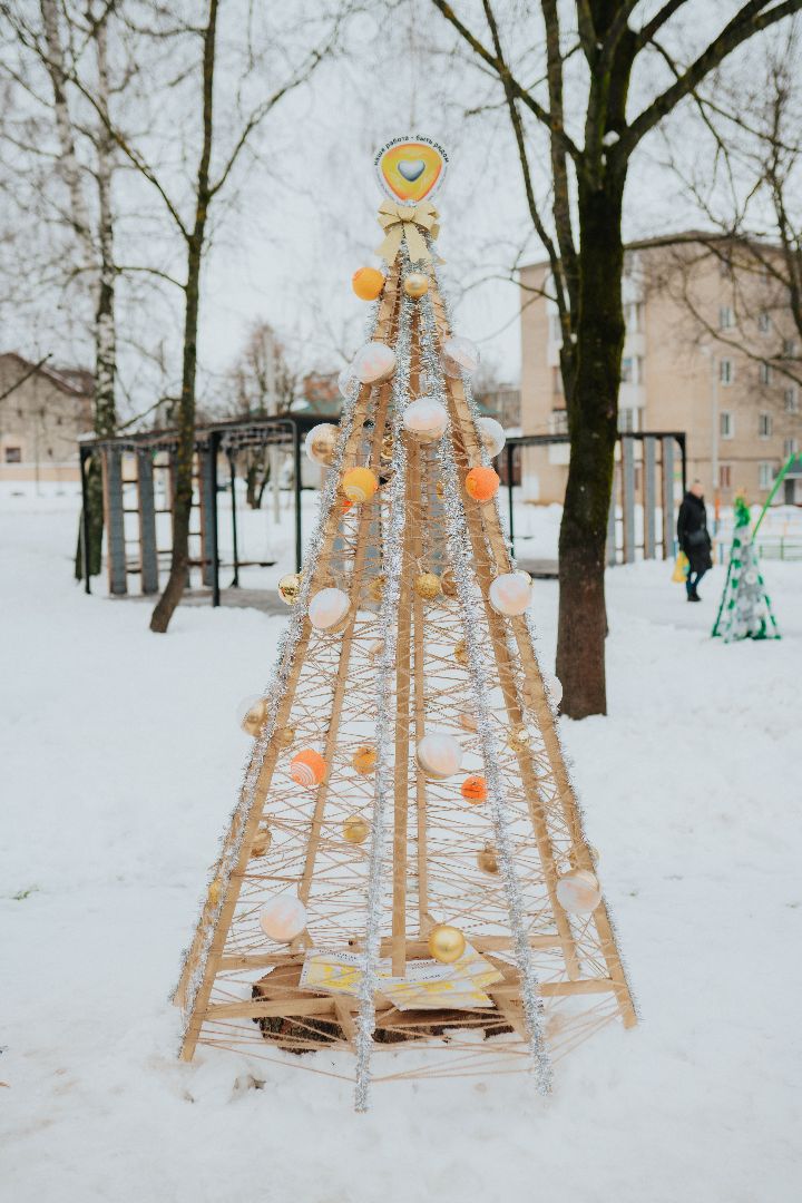 можайск, можайский городской округ, подмосковье, фестиваль, новый год, креативные елки, символ нового года,