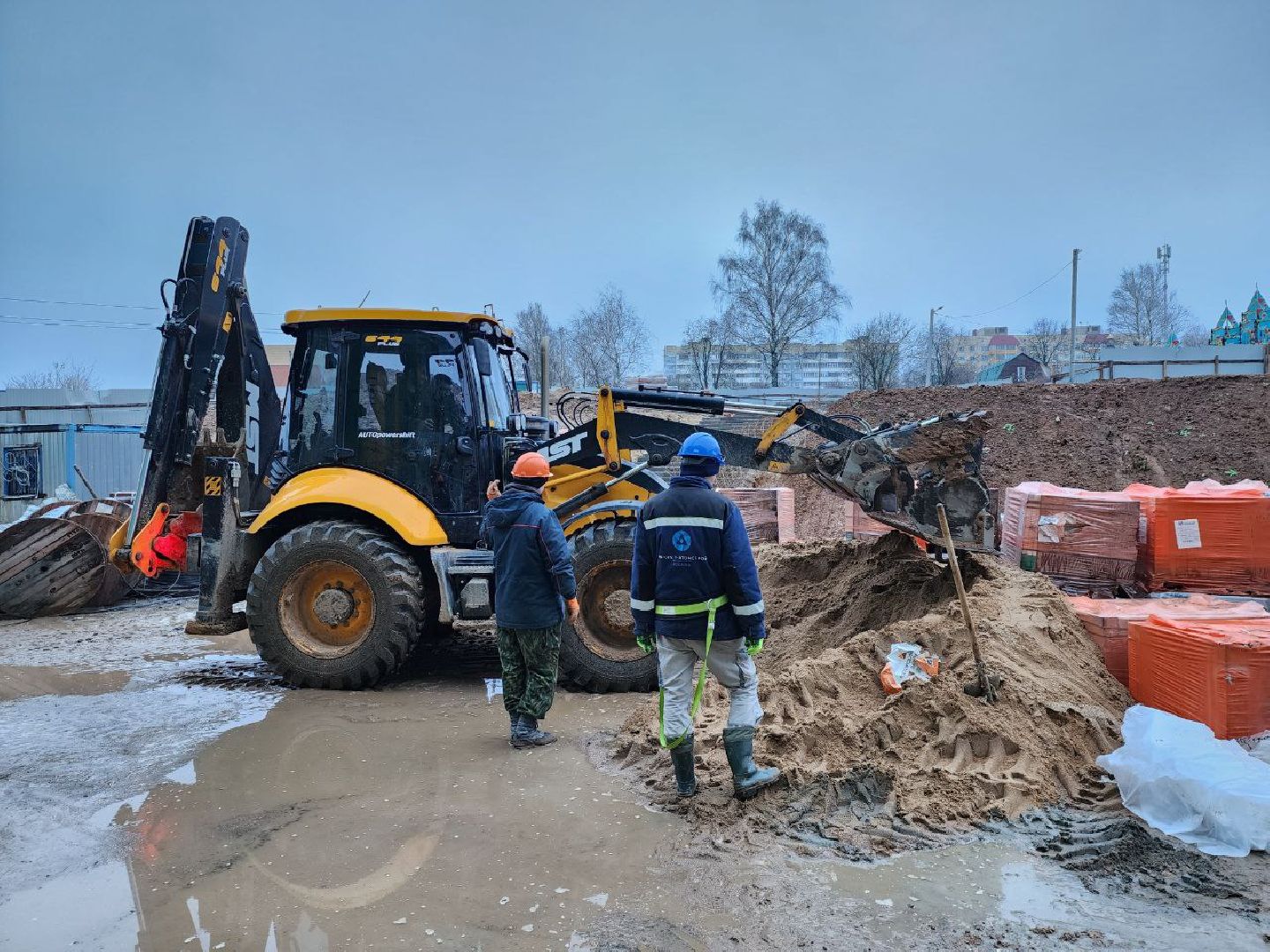можайск, можайский городской округ, подмосковье, жители, аварийное жилье, дом, дом для переселенцев, аварийный дом, строительство, ключи,
