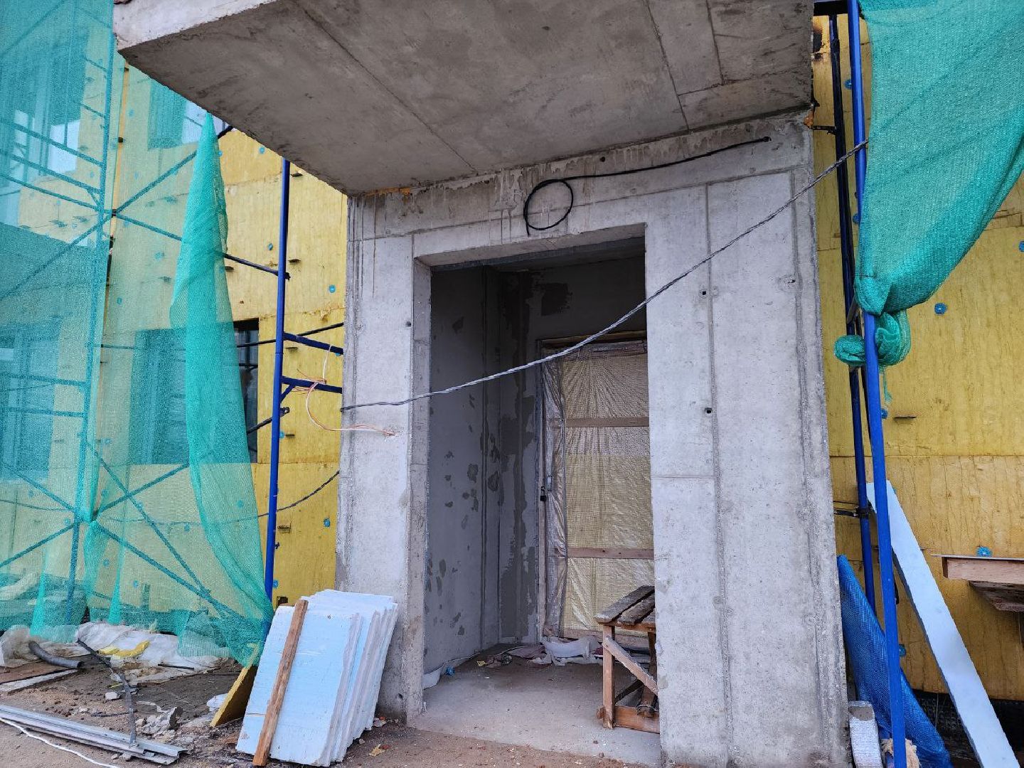 можайск, можайский городской округ, подмосковье, жители, аварийное жилье, дом, дом для переселенцев, аварийный дом, строительство, ключи,