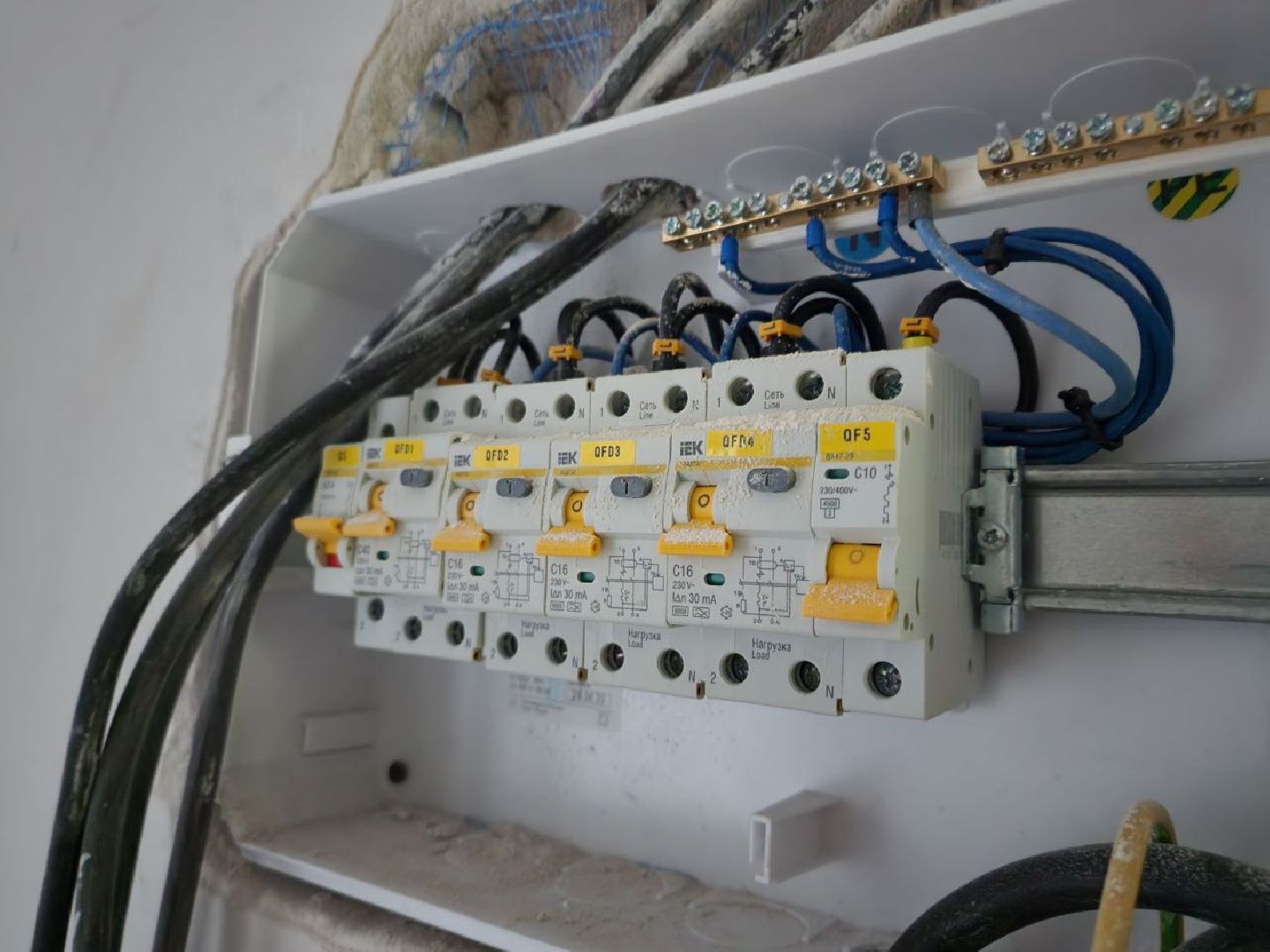 можайск, можайский городской округ, подмосковье, жители, аварийное жилье, дом, дом для переселенцев, аварийный дом, строительство, ключи,