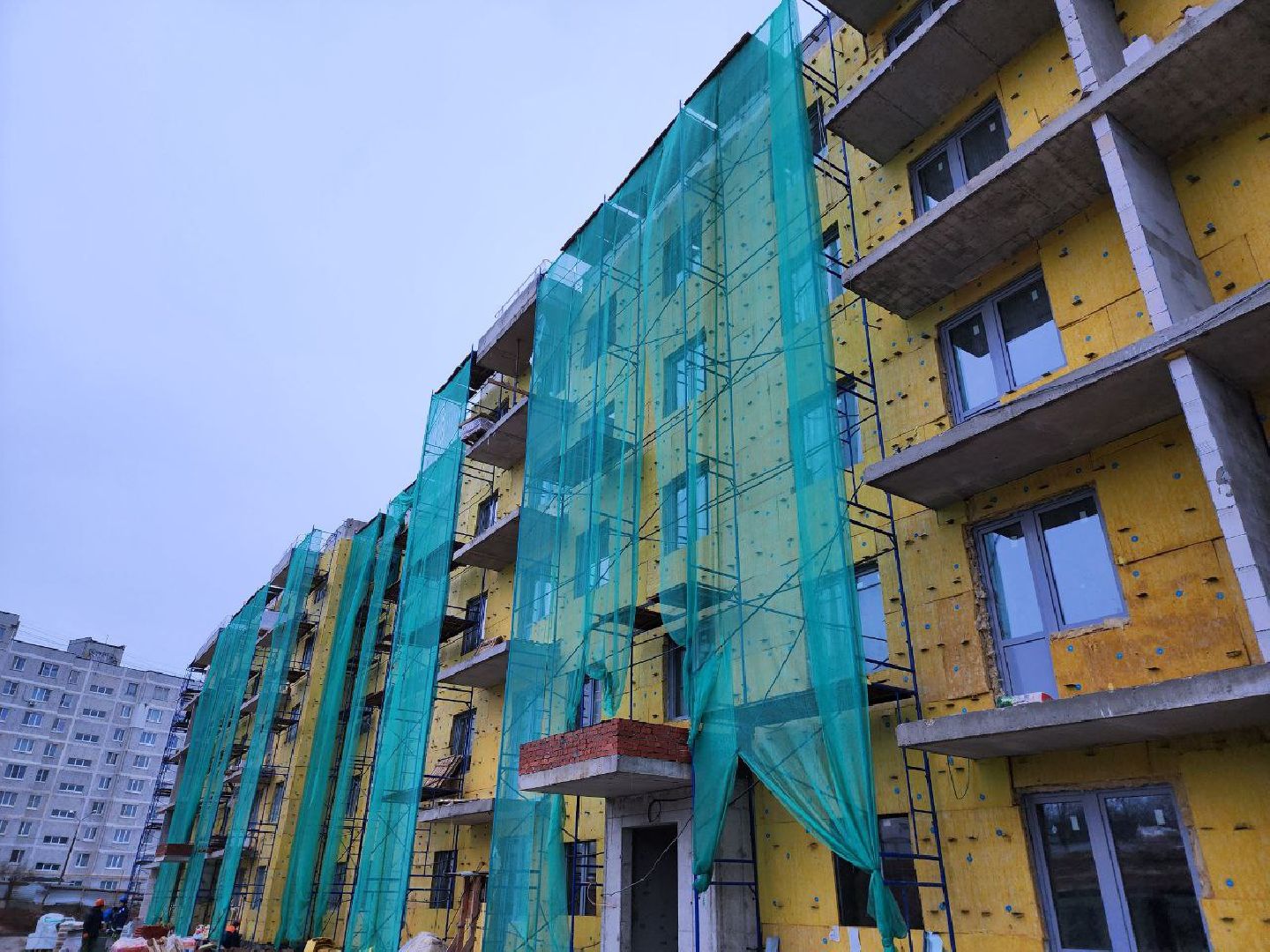 можайск, можайский городской округ, подмосковье, жители, аварийное жилье, дом, дом для переселенцев, аварийный дом, строительство, ключи,