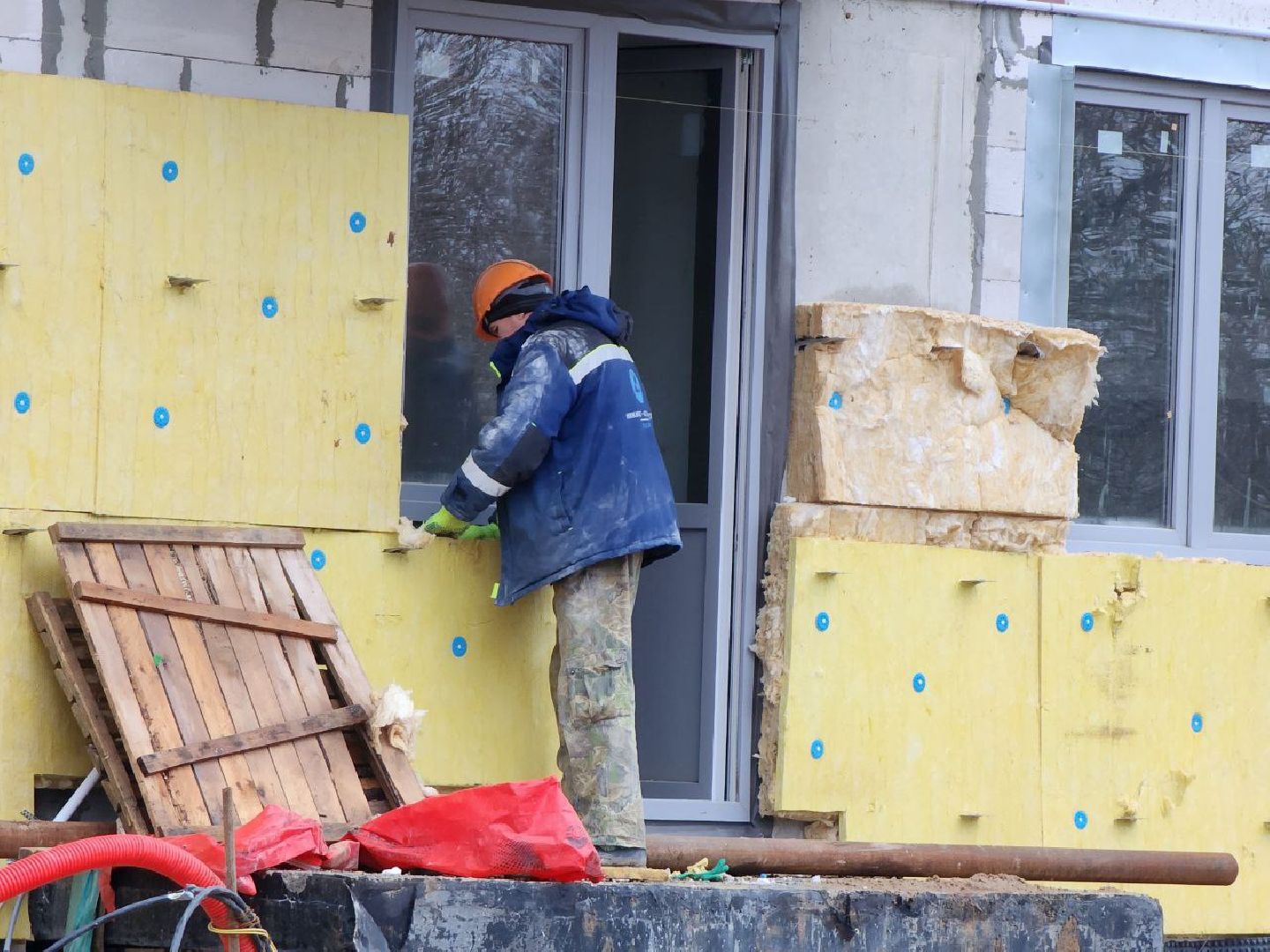 можайск, можайский городской округ, подмосковье, жители, аварийное жилье, дом, дом для переселенцев, аварийный дом, строительство, ключи,