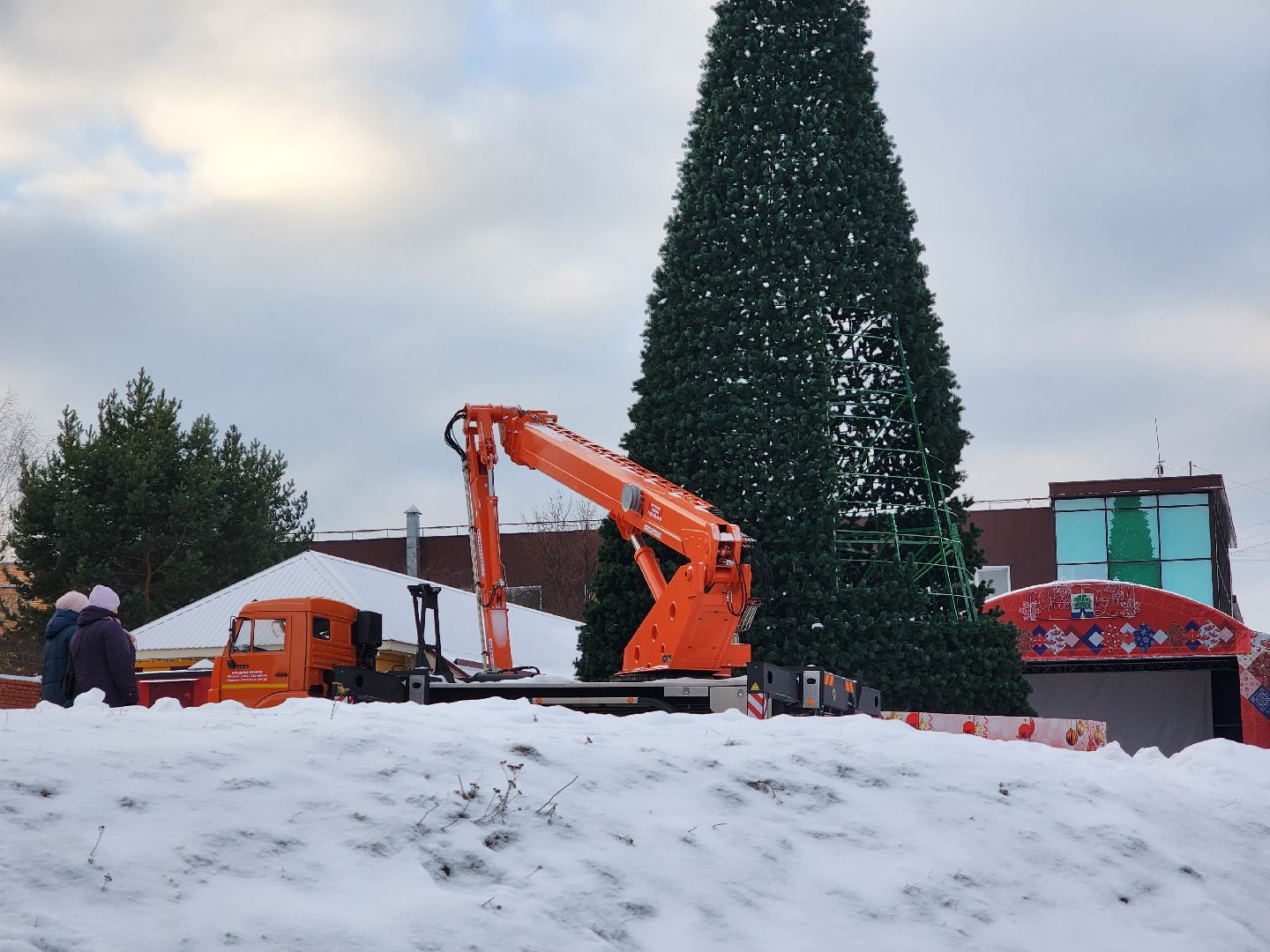 Парк, Благоустройство, Елка, Новый год, Дед мороз, зима в подмосковье, Дубна,