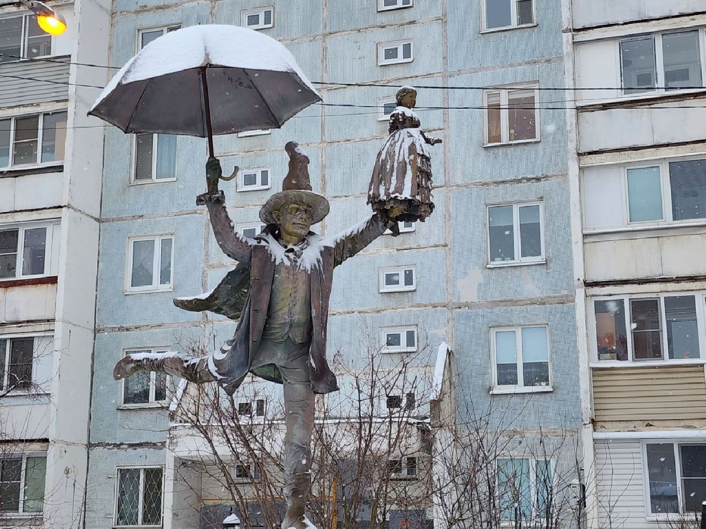 Мытищи, Театр кукол Огниво, Станислав Железкин, Александр Едуков, Алексей Гущук, Заслуженный артист России, Президент,