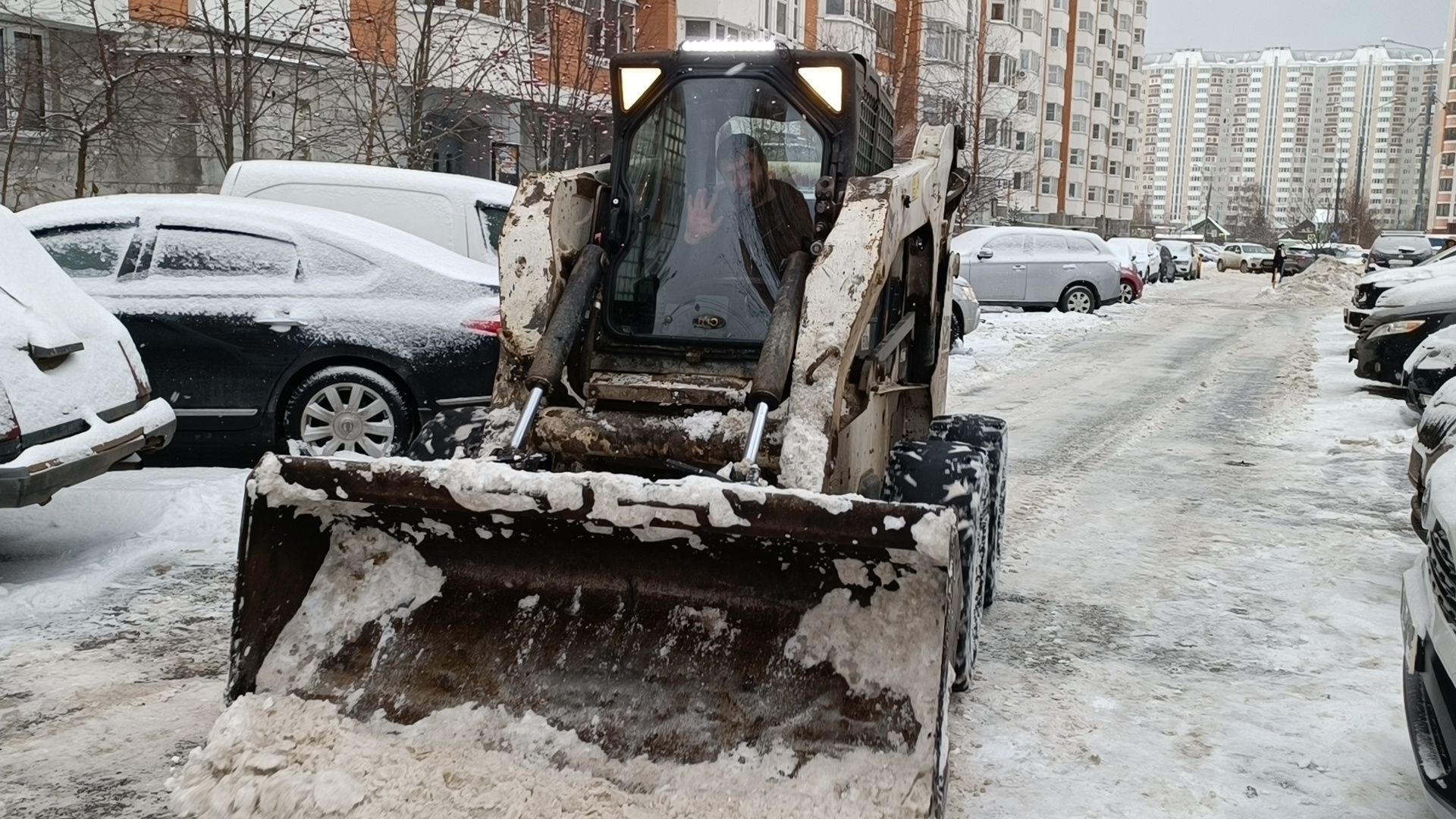 уборка снега, уборка дворов, лобня,