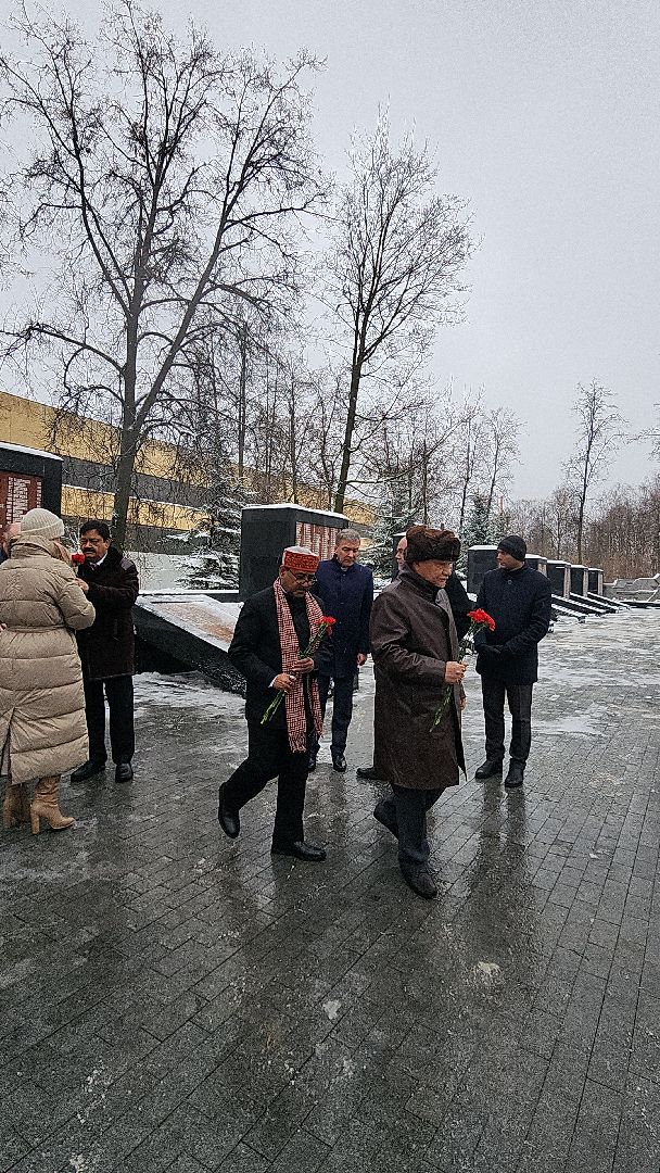 электросталь, делегация, дружба народов, дружба городов, мемориал, вечный огонь, герои, память, наша память, индия,