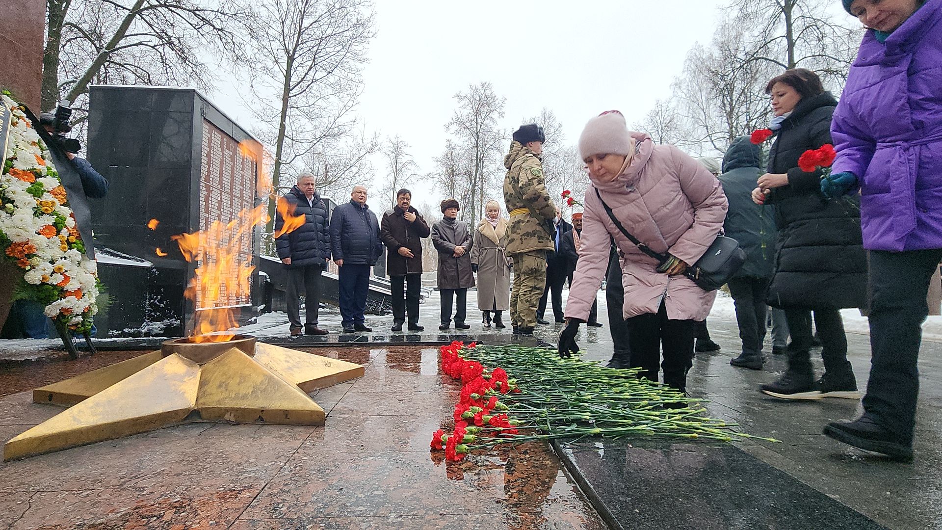 электросталь, делегация, дружба народов, дружба городов, мемориал, вечный огонь, герои, память, наша память, индия,