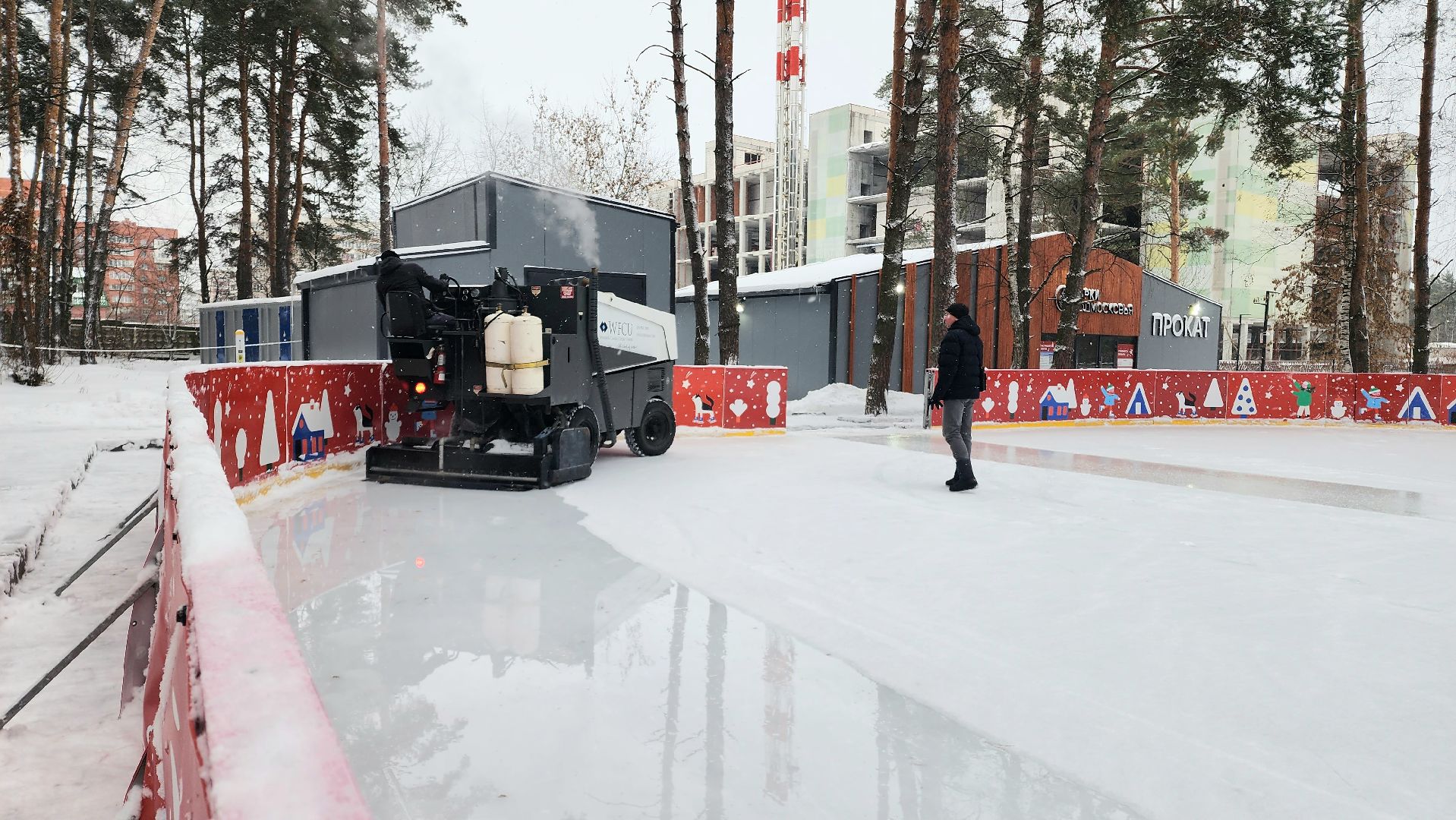 каток, каток в парке, домодедово, подмосковье, открытие катка, зима в подмосковье, активное долголетие, парк Елочки, коньки, регистрация, бесплатный каток,