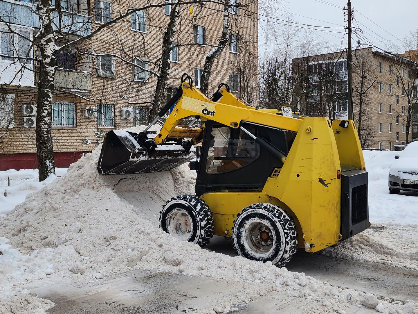 уборка снега, снегопад, уборка дворов,