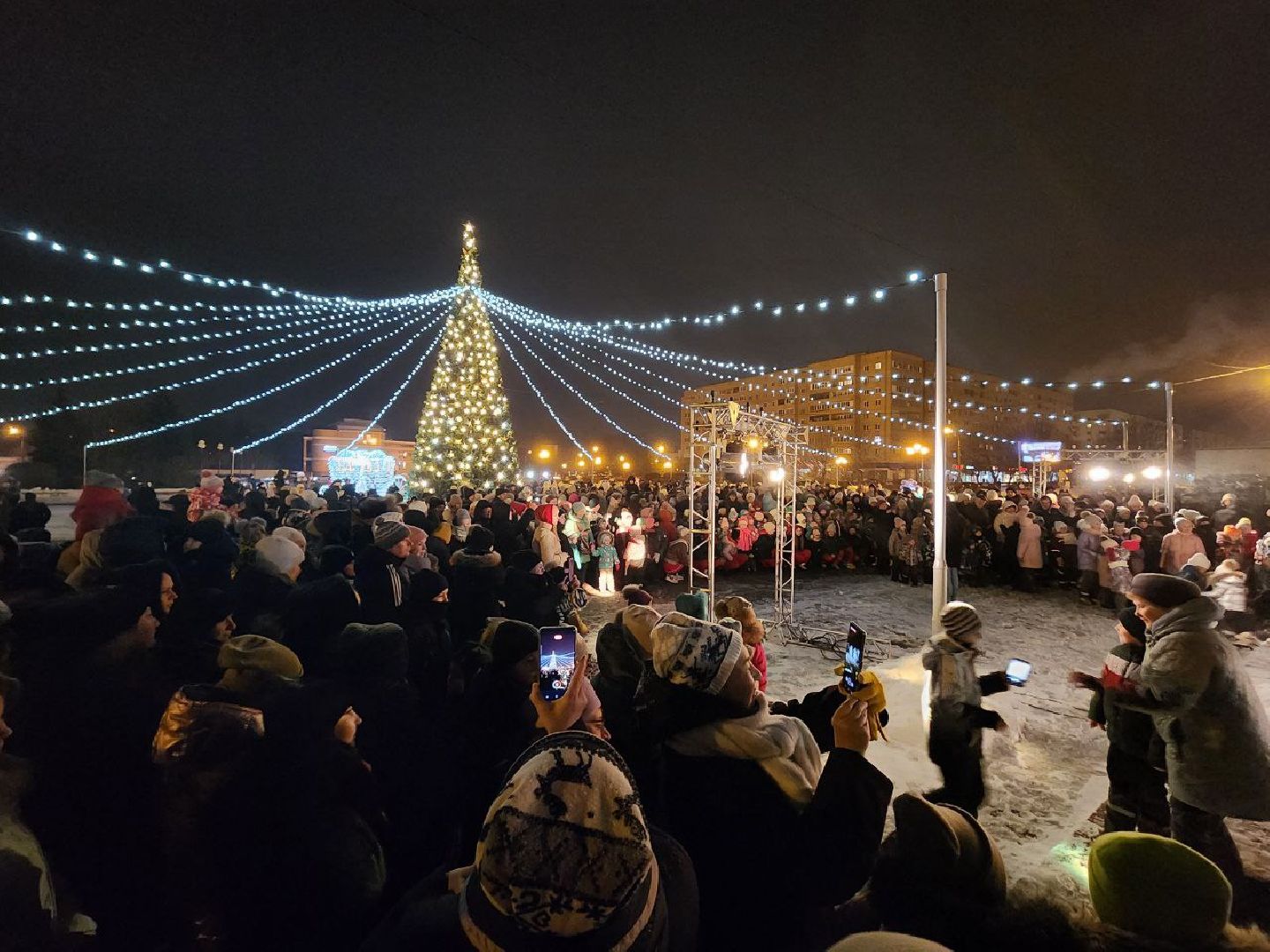 зажжение огней, елка, ёлка, новый год, Заголовацкий, орехово-зуево,