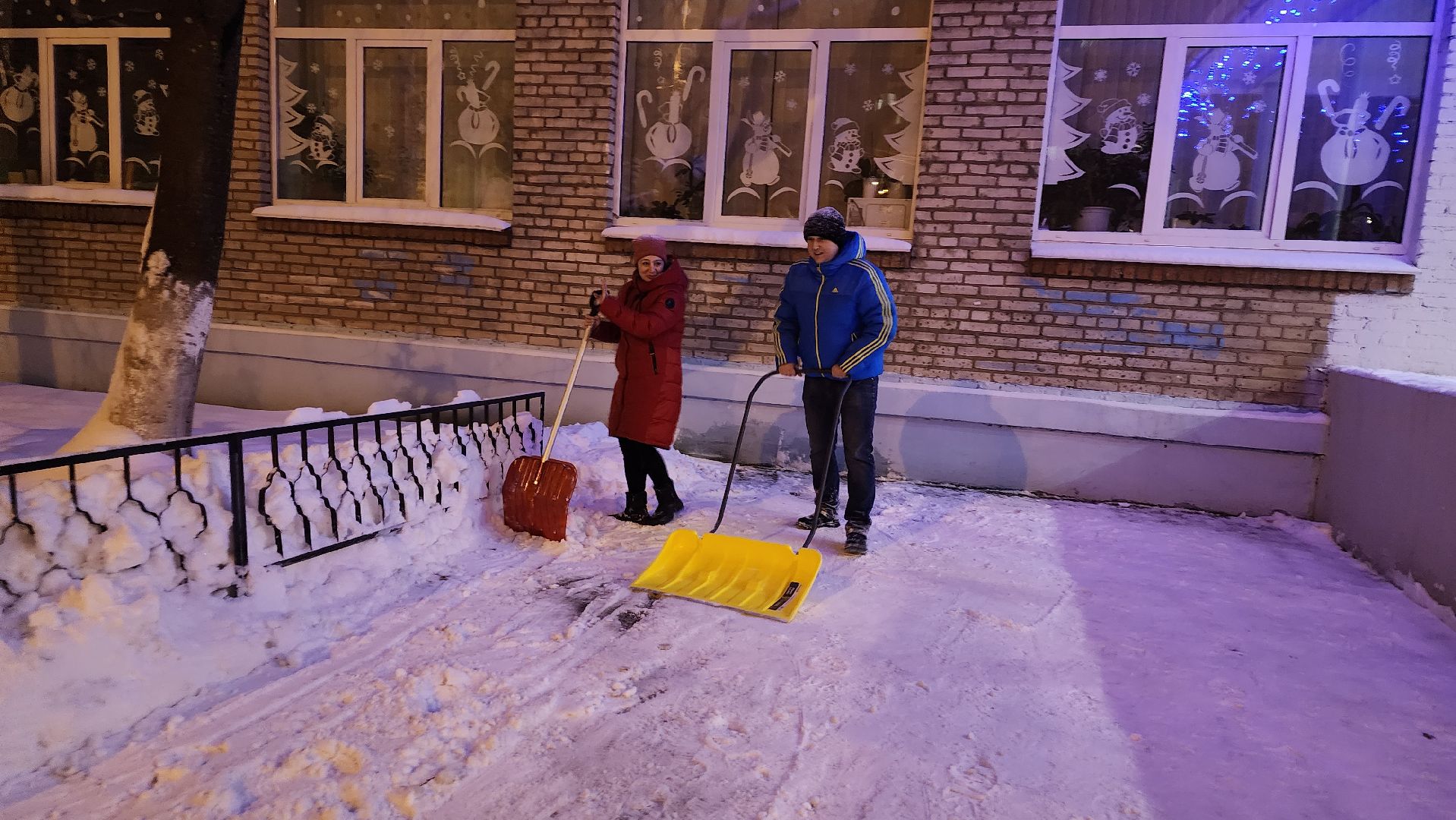 Подмосковье, городской округ пушкинский, Ивантеевка, непогода, Снегопад, Образование, Дети, родители,