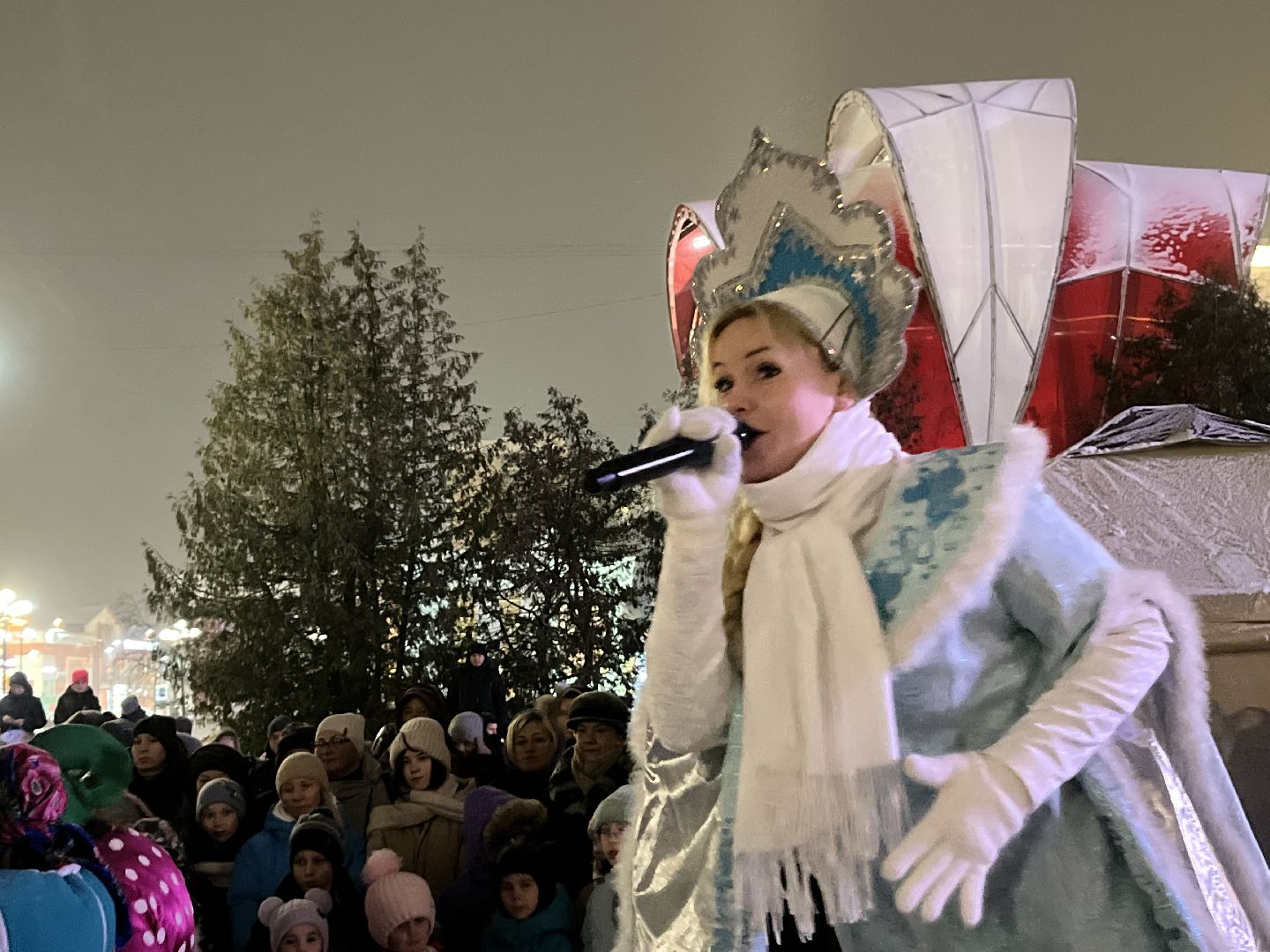 наро-фоминск, наро-фоминский городской округ, зима в подмосковье, дед мороз, снегурочка, цдк звезда,