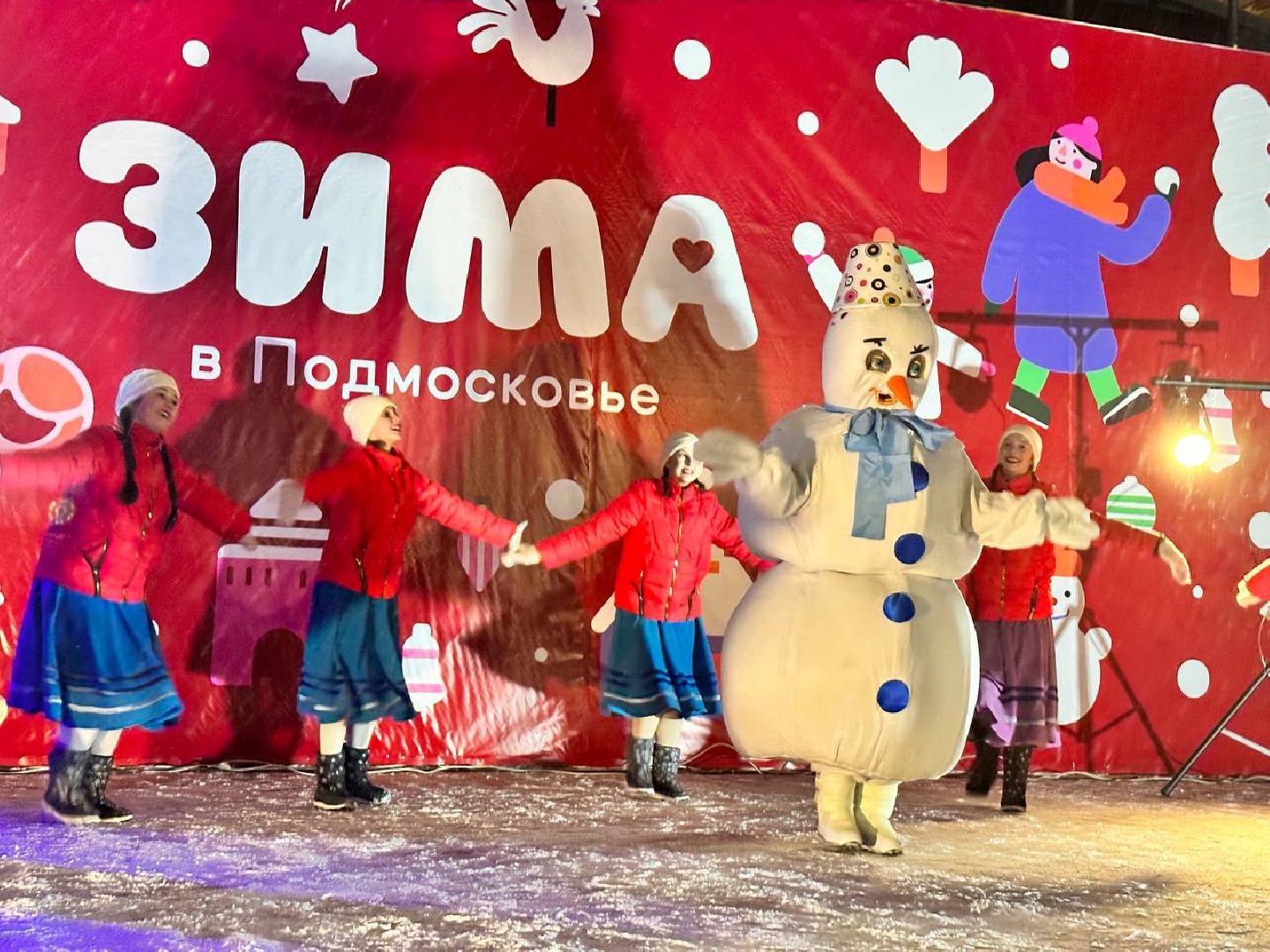 ёлка, зима в подмосковье, наро-фоминск,