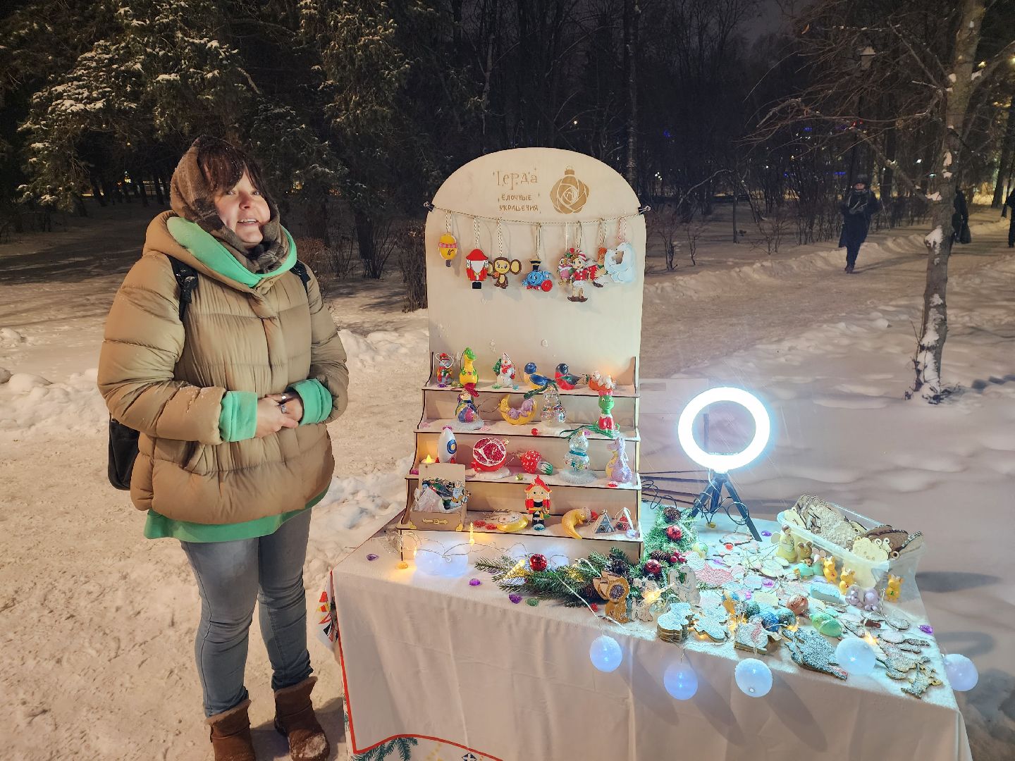 елка, Дед Мороз, сквер 28 квратал, ярмарка, зимний се,