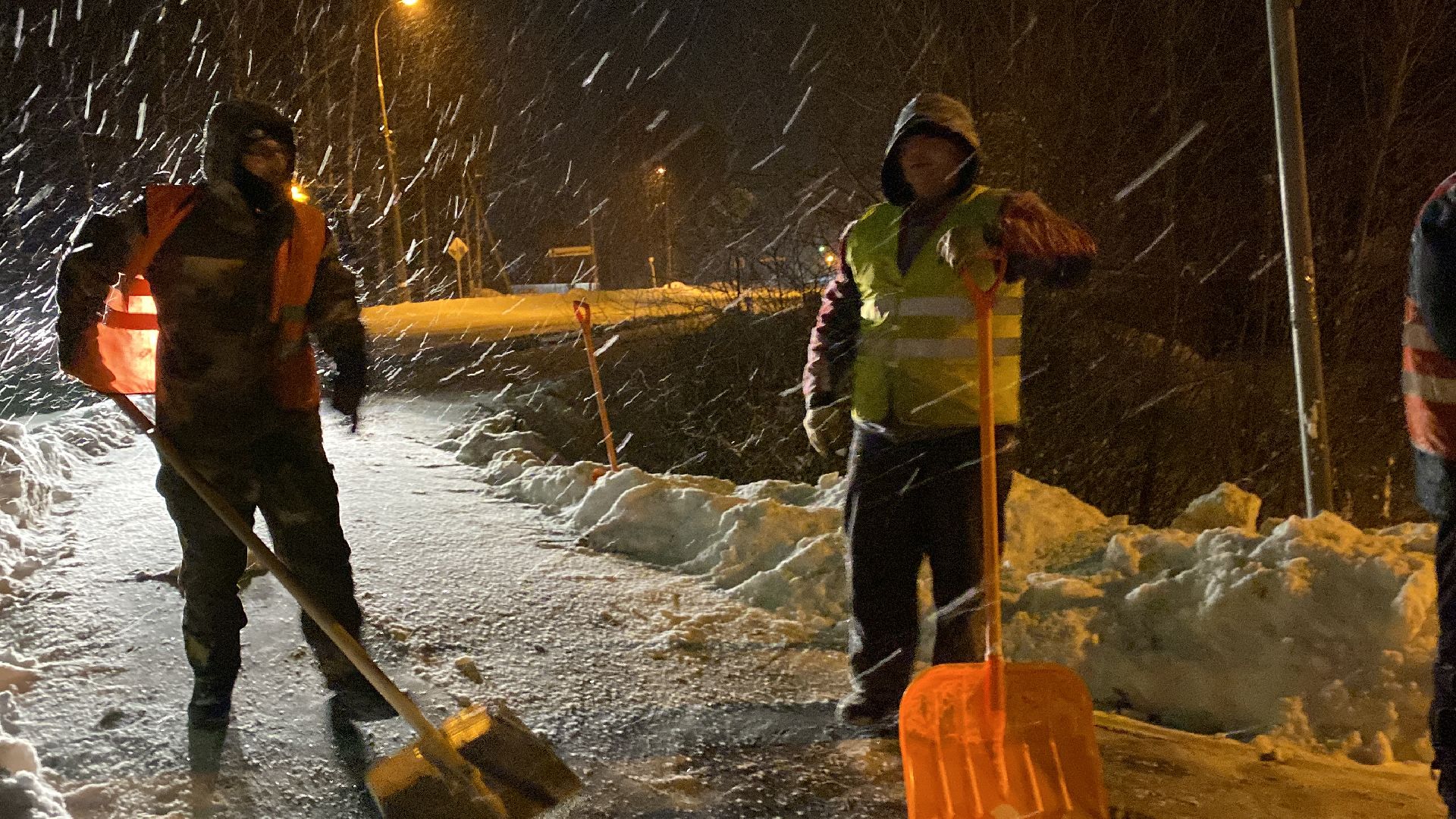 волоколамск, дороги, благоуйстройство, снегопад, снегоуборка, снегоуборочная техника, циклон, дворовая территория, тротуары,