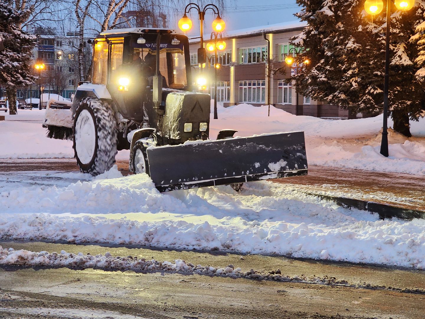 серпухов, уборка снега, циклон оливер, снегопад, вывоз снега,