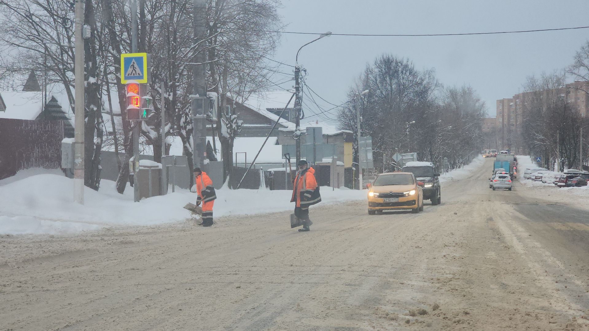 Пушкино, уборка дворов, Уборка снега, Снегопад, Городской округ Пушкинский,