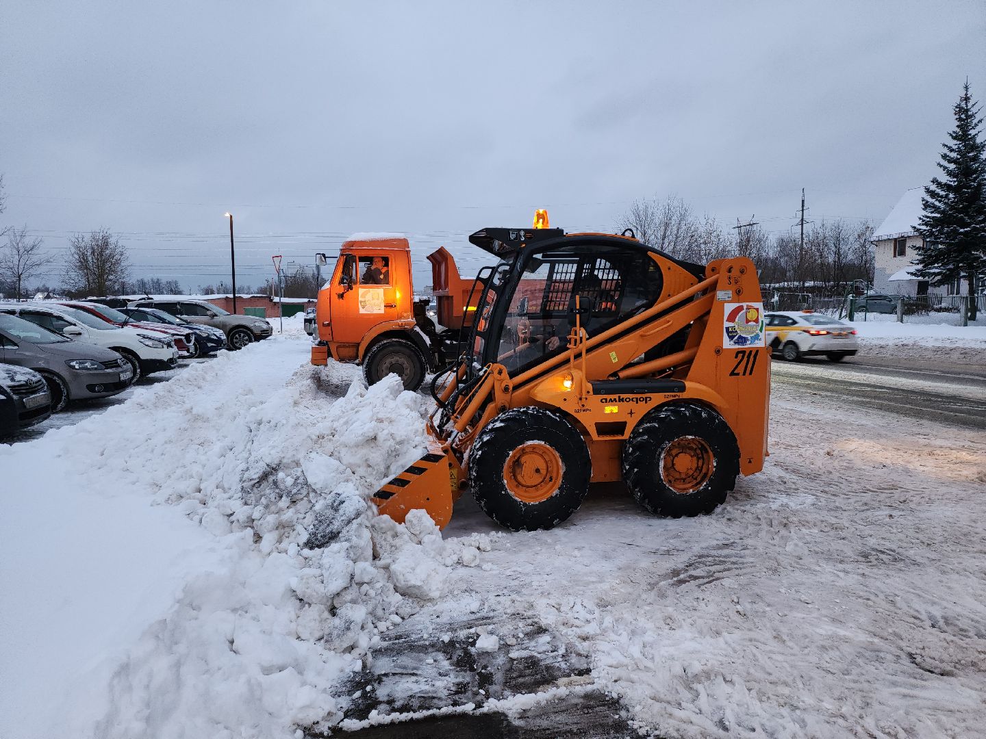 серпухов, подмосковье, убирают снег, благоустройство,